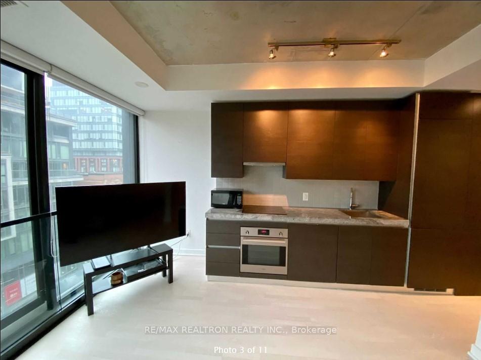 Photo 3 of Unit 519, 629 King Street W, Toronto, Waterfront Communities — HOMEH