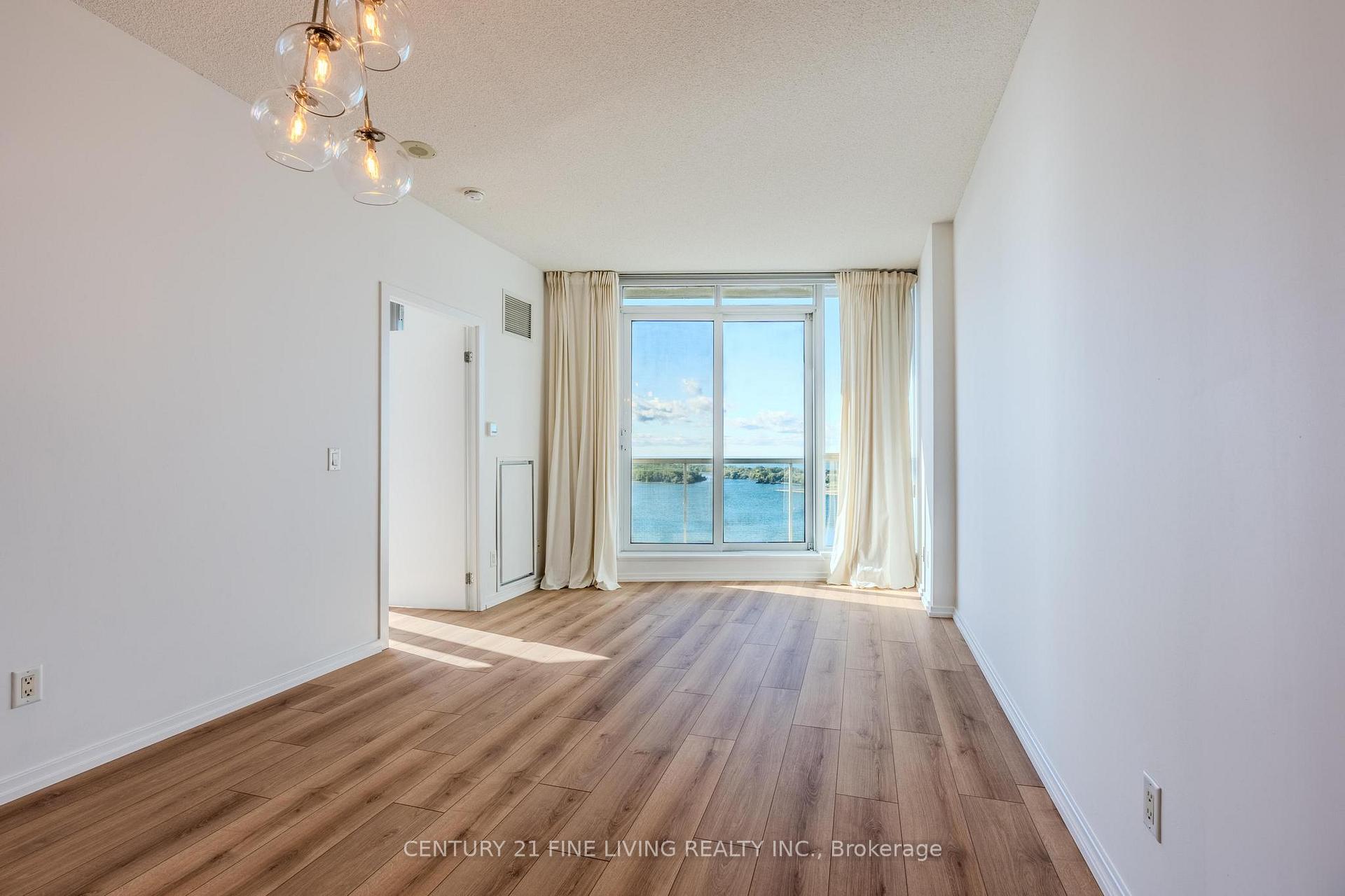 Photo 1 of Unit 2407, 208 Queens Quay W, Toronto, Waterfront Communities — HOMEH
