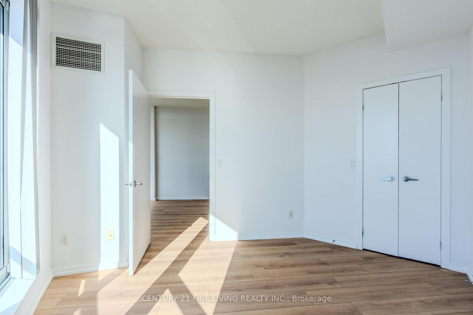 Photo 13 of Unit 2407, 208 Queens Quay W, Toronto, Waterfront Communities — HOMEH