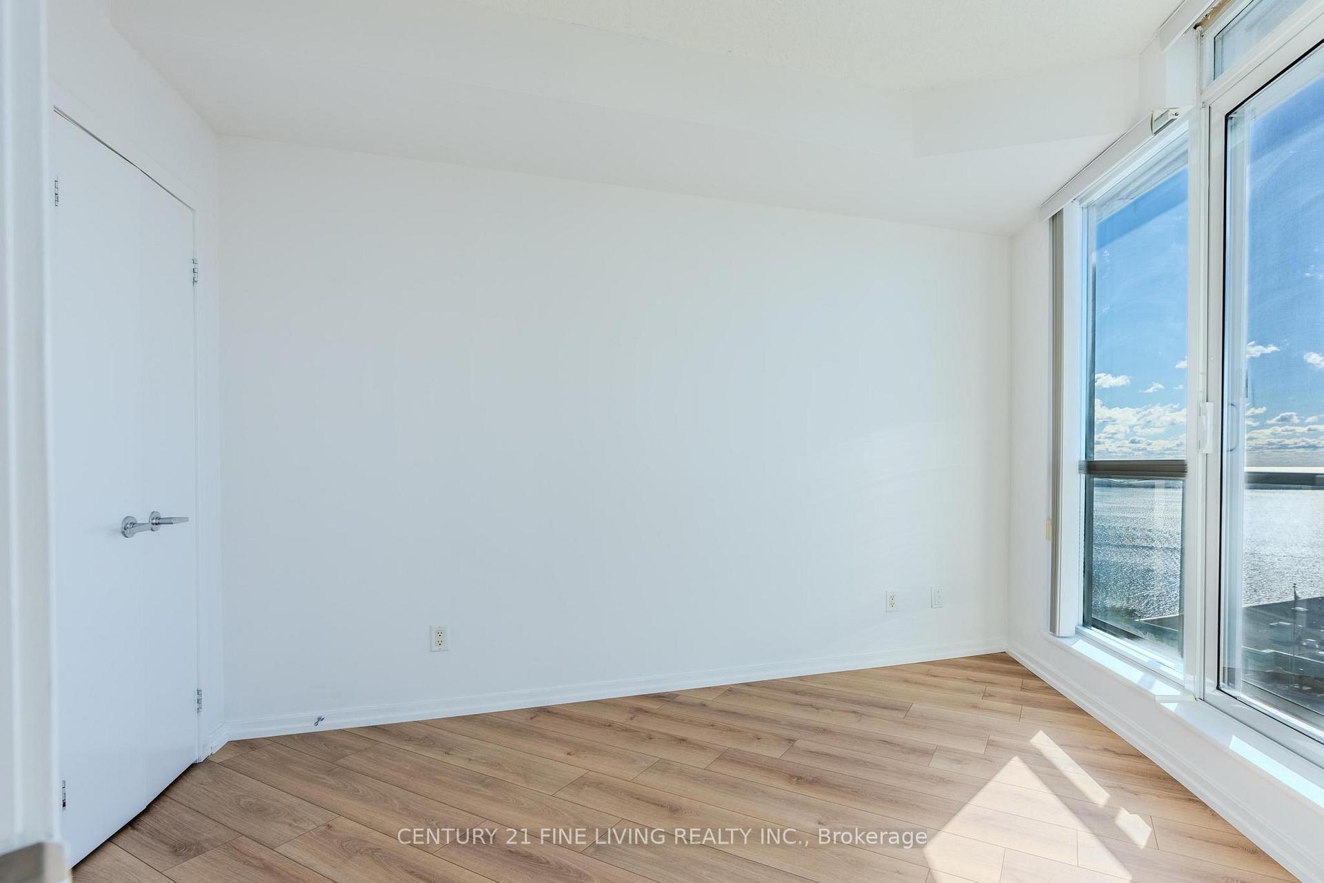 Photo 15 of Unit 2407, 208 Queens Quay W, Toronto, Waterfront Communities — HOMEH