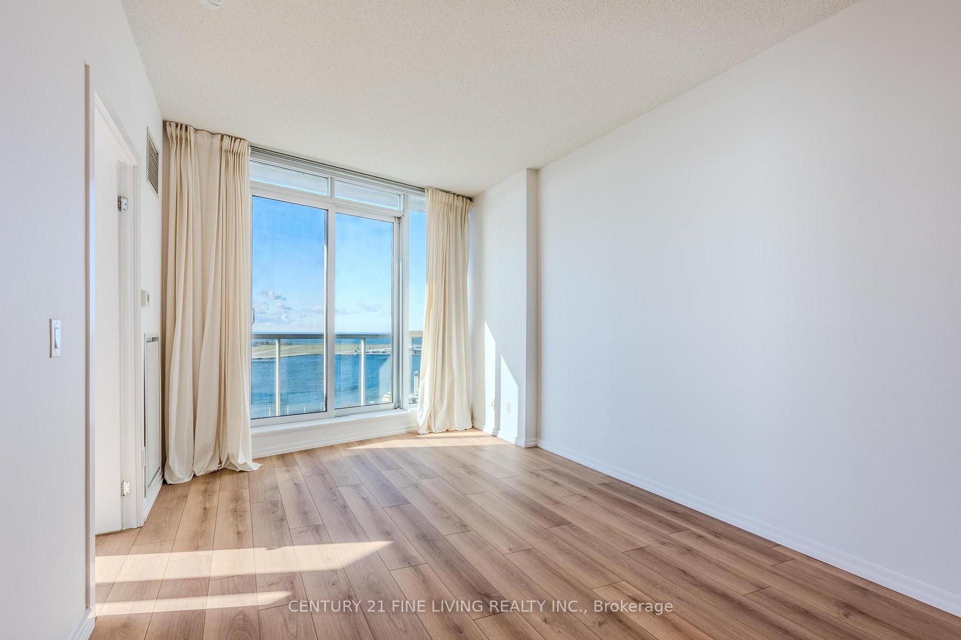 Photo 20 of Unit 2407, 208 Queens Quay W, Toronto, Waterfront Communities — HOMEH