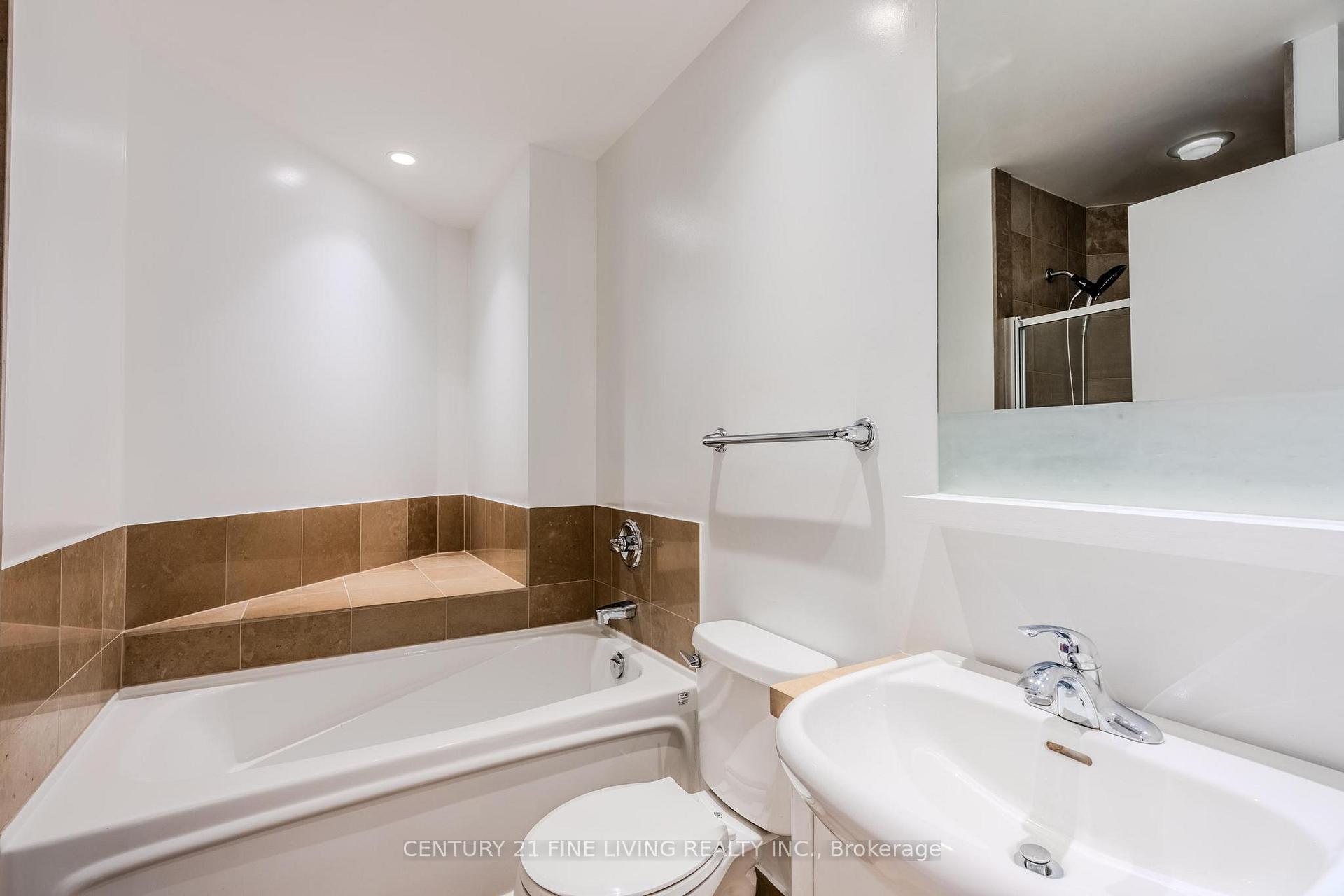 Photo 24 of Unit 2407, 208 Queens Quay W, Toronto, Waterfront Communities — HOMEH