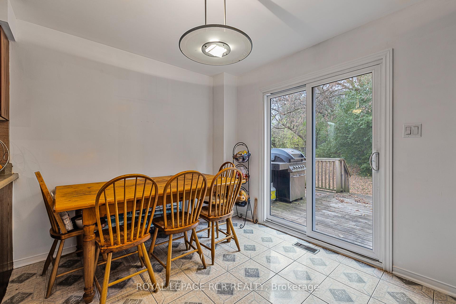 Photo 16 of 31 Cady Court, Aurora, Aurora Highlands — HOMEH