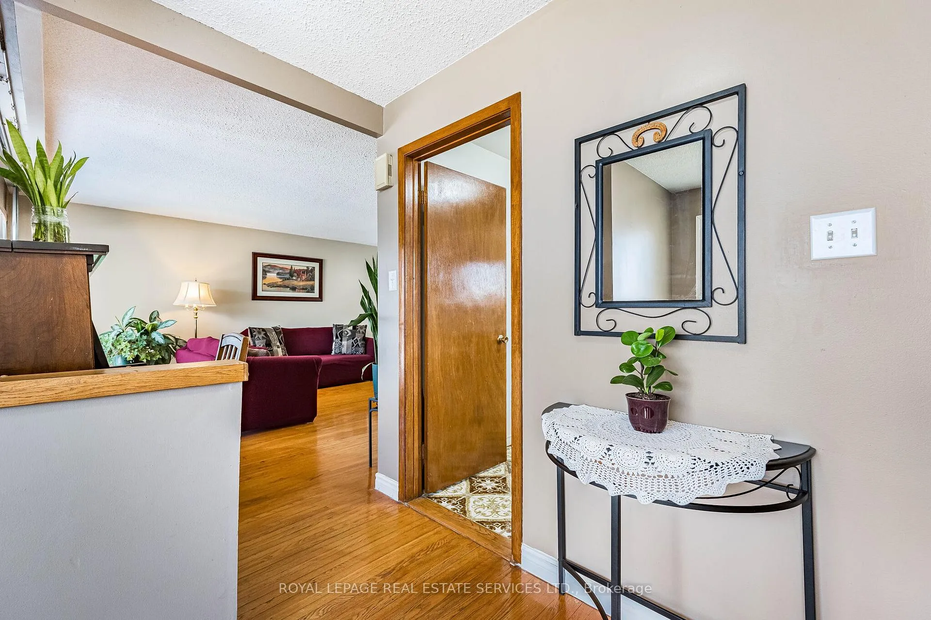 Photo 7 of 1 Reeve Road, Brampton, Brampton West — HOMEH
