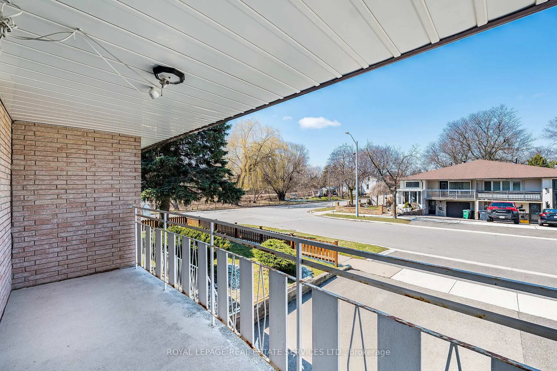 Photo 9 of 1 Reeve Road, Brampton, Brampton West — HOMEH