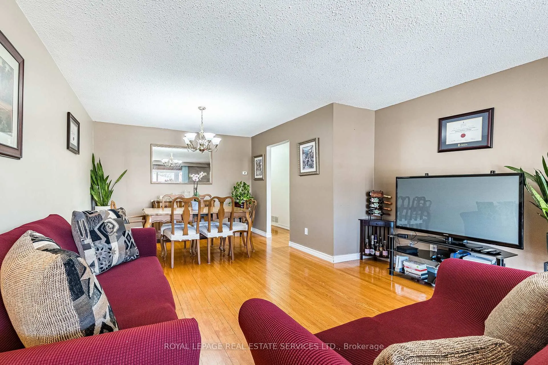 Photo 10 of 1 Reeve Road, Brampton, Brampton West — HOMEH