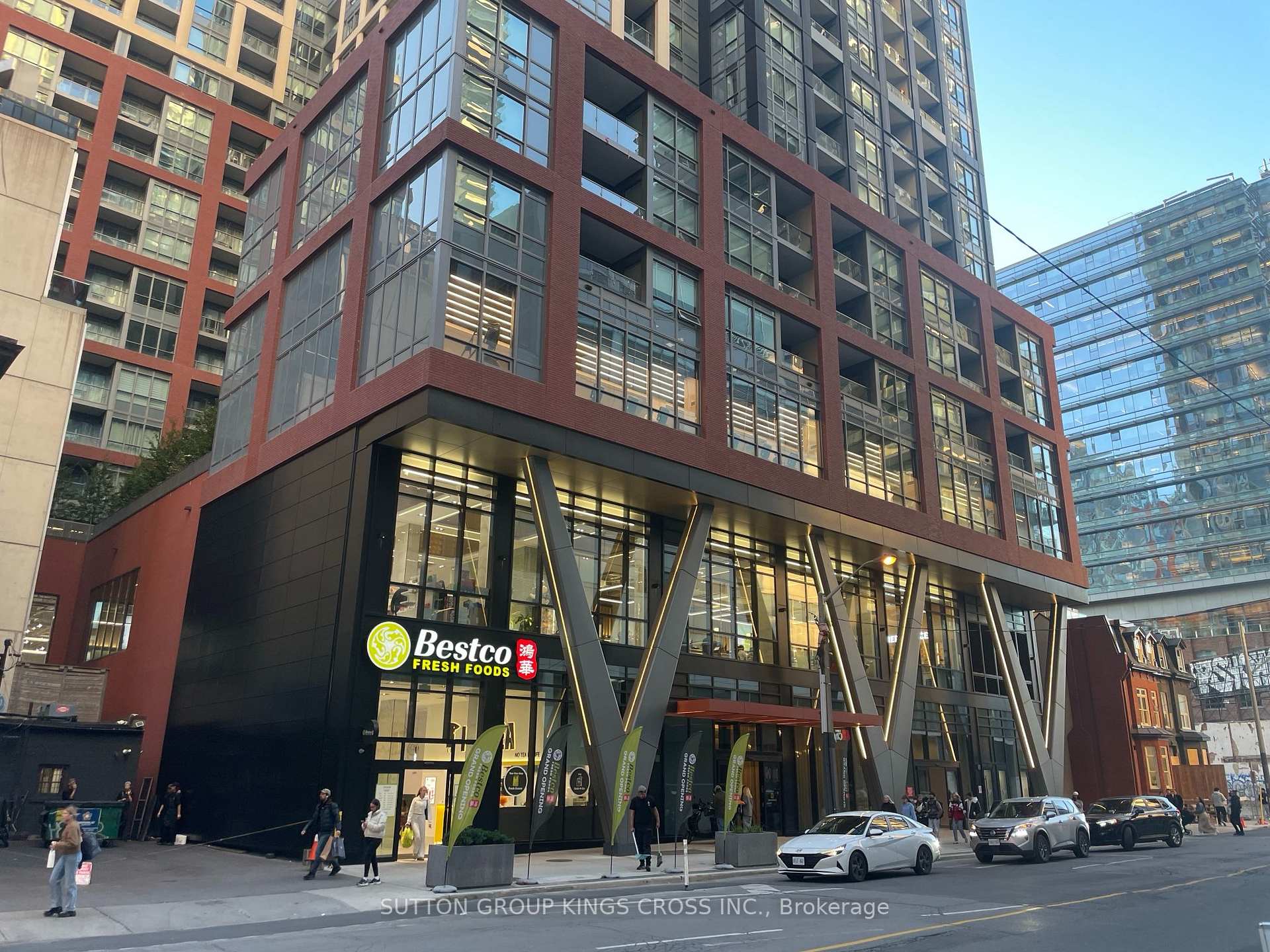 Photo 3 of Unit 615, 108 Peter Street, Toronto, Waterfront Communities — HOMEH