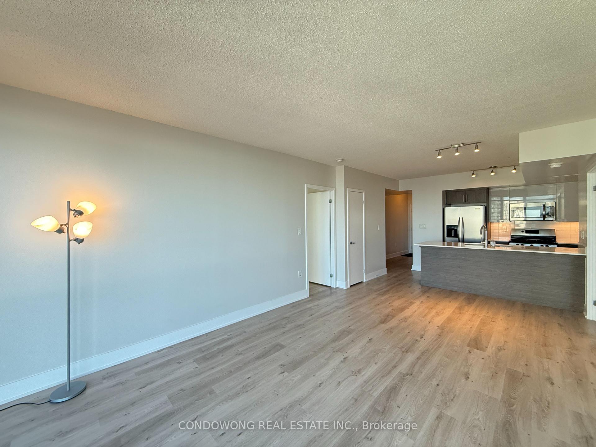 Photo 3 of Unit 3705, 5 Mariner Terrace, Toronto, Waterfront Communities — HOMEH