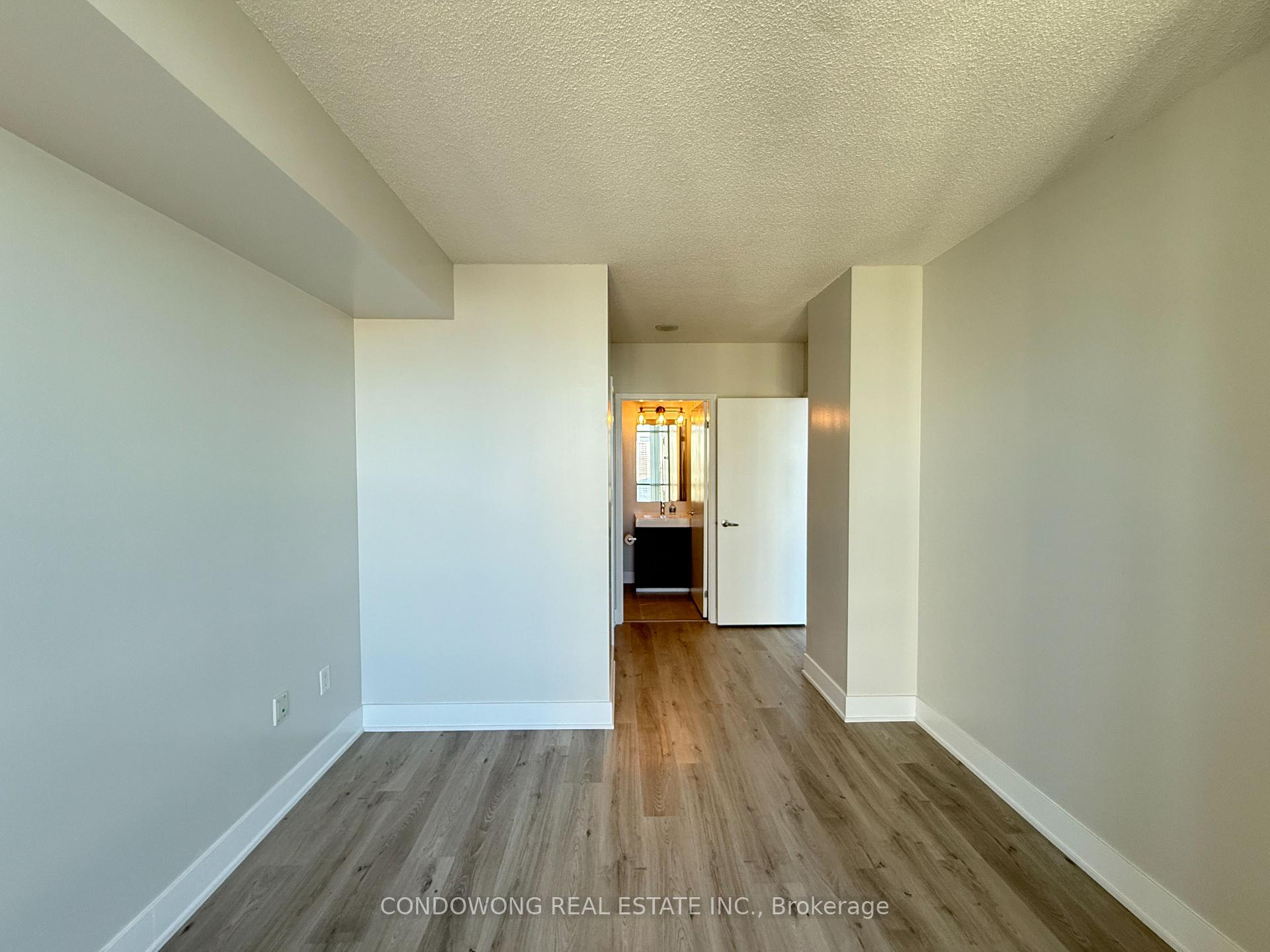 Photo 7 of Unit 3705, 5 Mariner Terrace, Toronto, Waterfront Communities — HOMEH