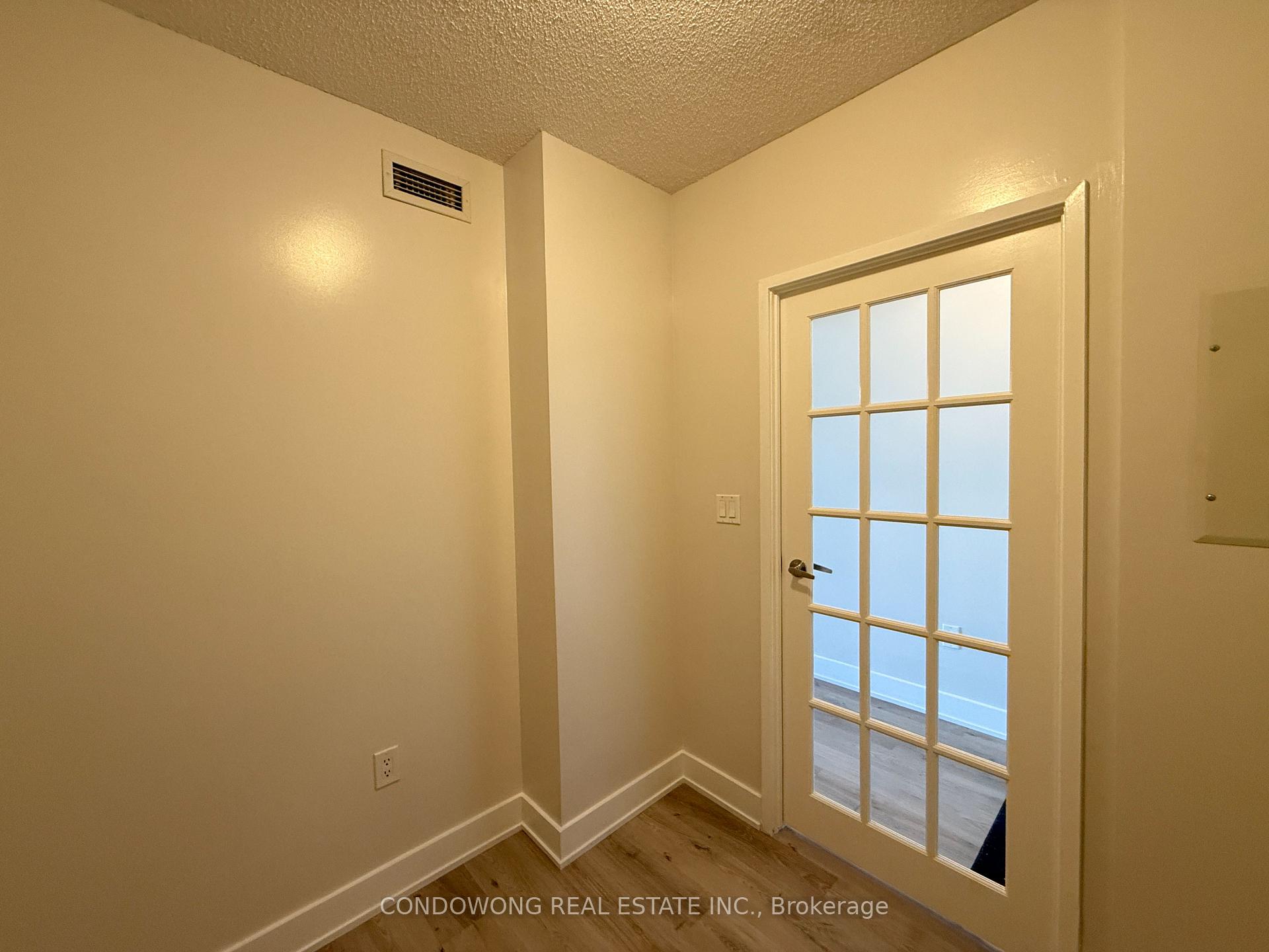 Photo 9 of Unit 3705, 5 Mariner Terrace, Toronto, Waterfront Communities — HOMEH