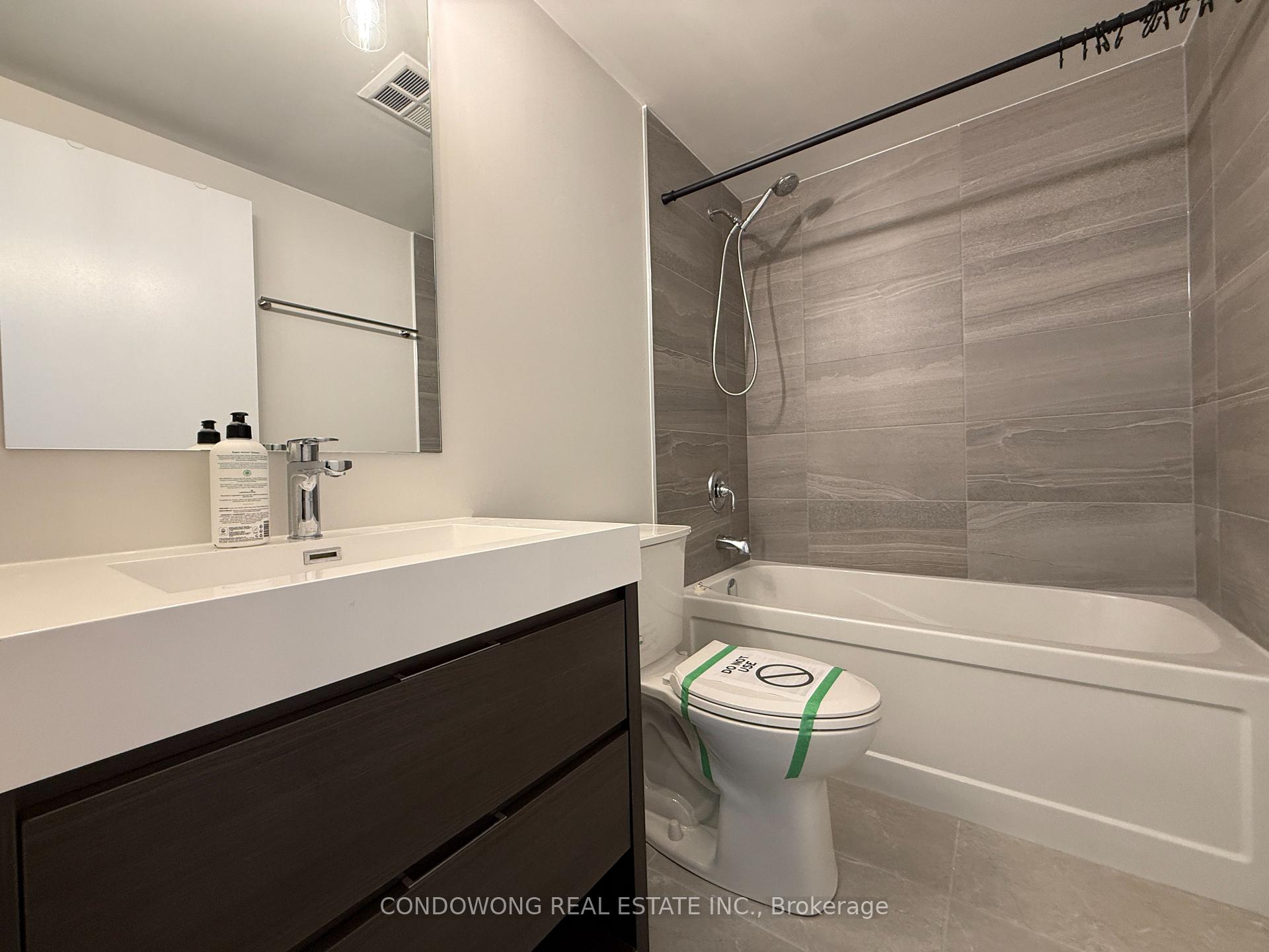 Photo 13 of Unit 3705, 5 Mariner Terrace, Toronto, Waterfront Communities — HOMEH