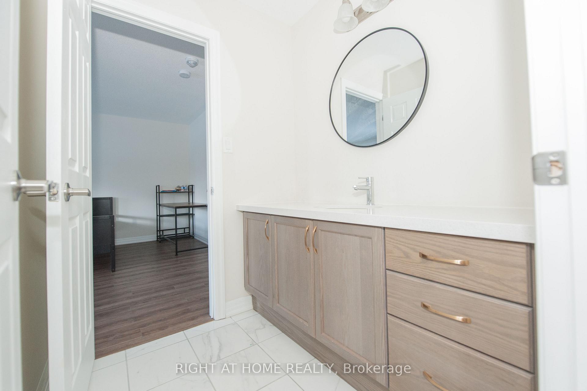 Photo 38 of 5 Stennett Drive, Georgina, Keswick North — HOMEH