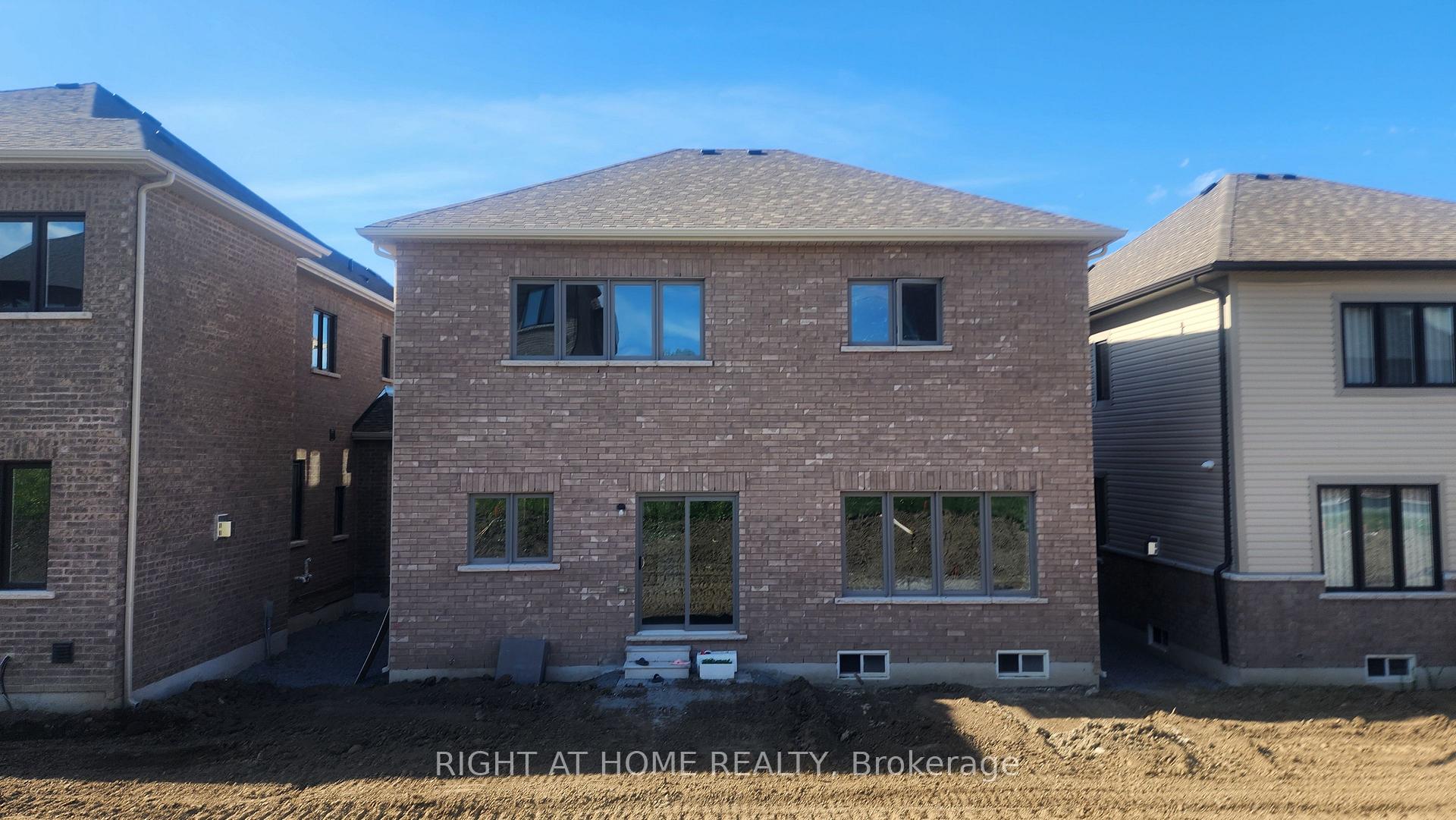 Photo 42 of 5 Stennett Drive, Georgina, Keswick North — HOMEH