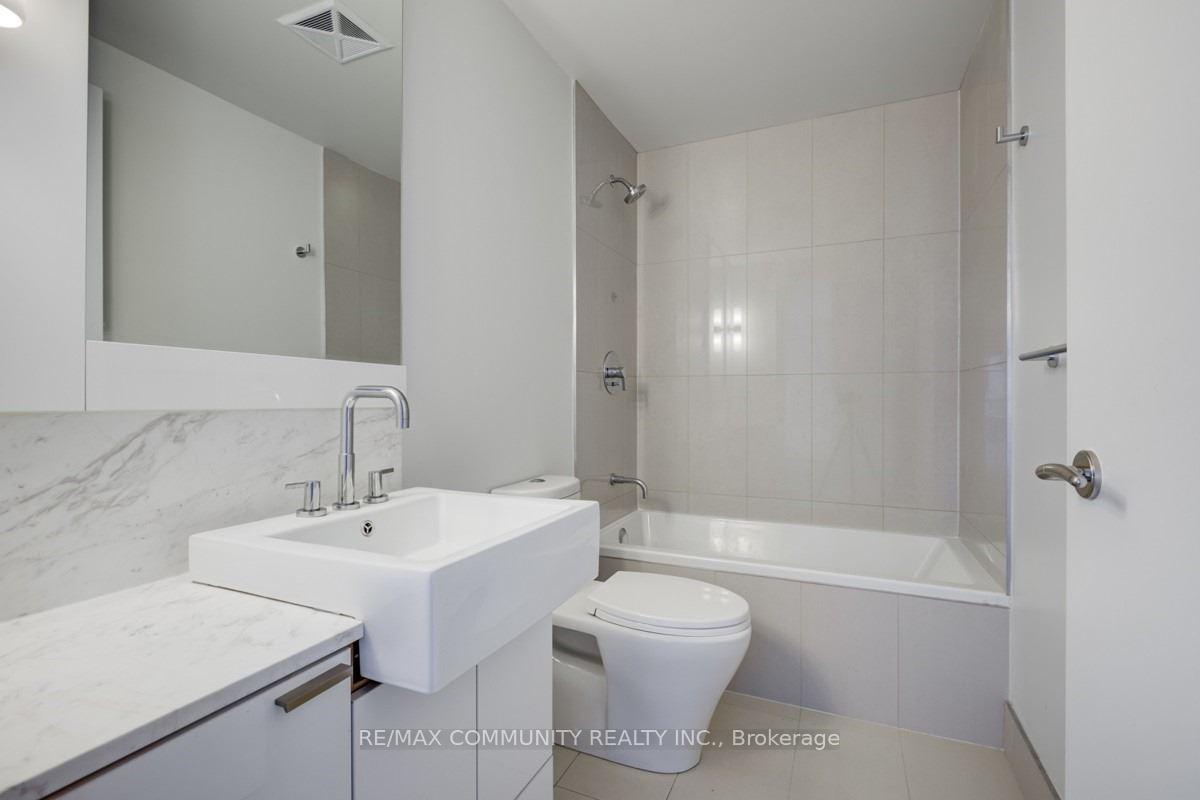 Photo 31 of Unit 1605, 88 Blue Jays Way, Toronto, Waterfront Communities — HOMEH