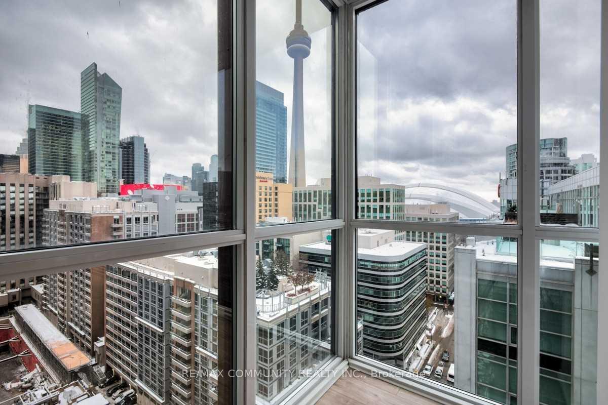 Photo 10 of Unit 1605, 88 Blue Jays Way, Toronto, Waterfront Communities — HOMEH