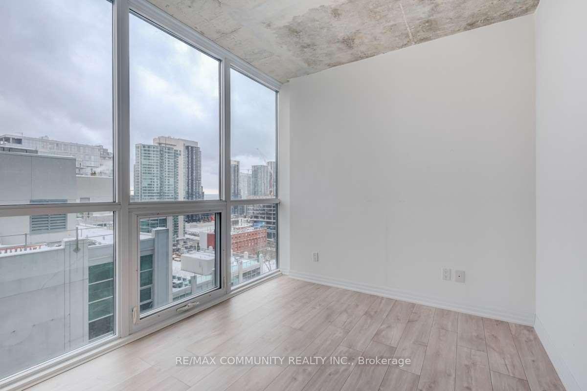 Photo 13 of Unit 1605, 88 Blue Jays Way, Toronto, Waterfront Communities — HOMEH