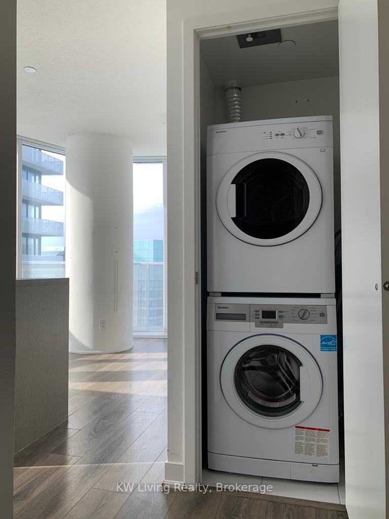 Photo 3 of Unit 1509, 7165 Yonge Street, Markham, Grandview — HOMEH