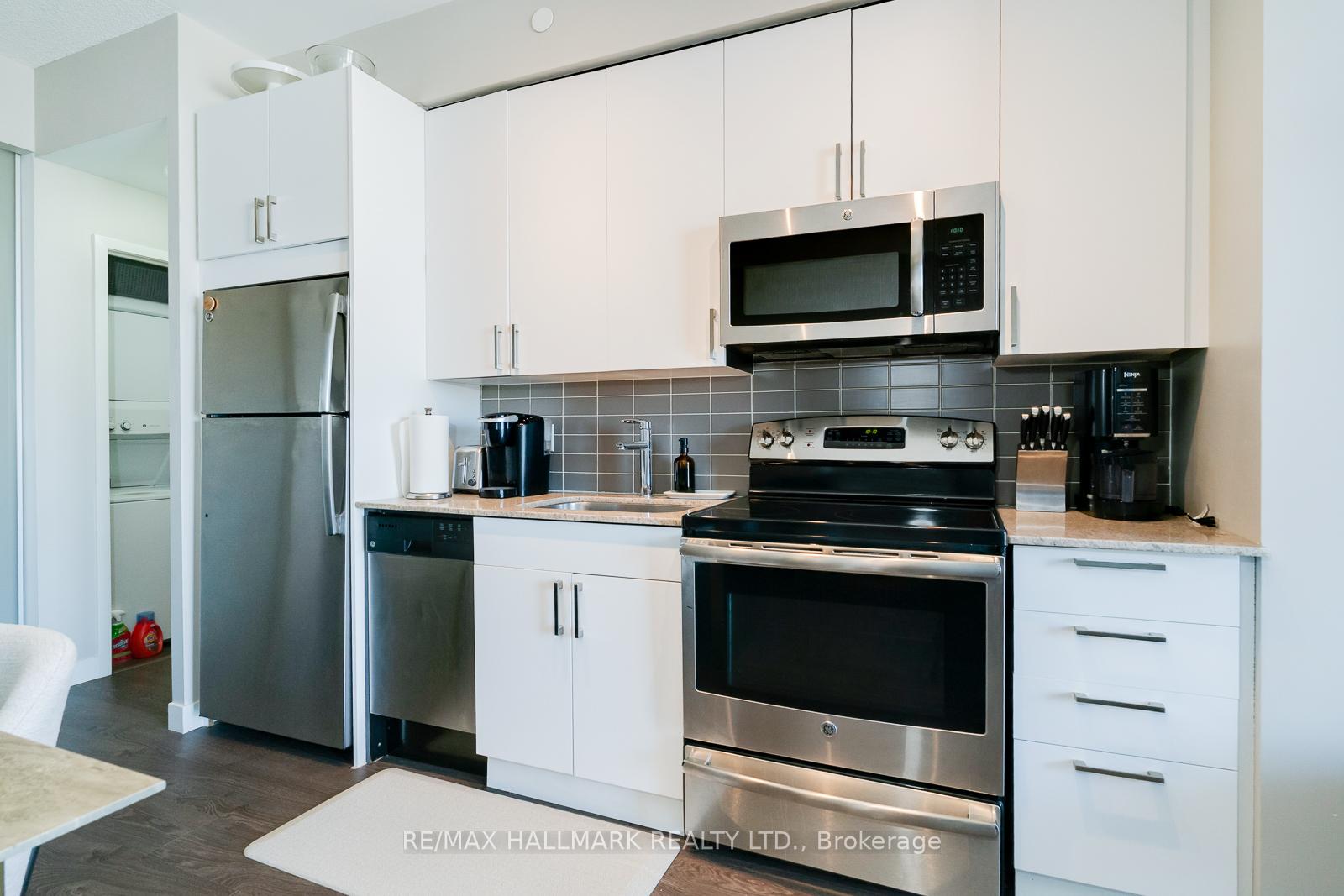 Photo 3 of Unit 514, 2055 Danforth Avenue, Toronto, Woodbine Corridor — HOMEH