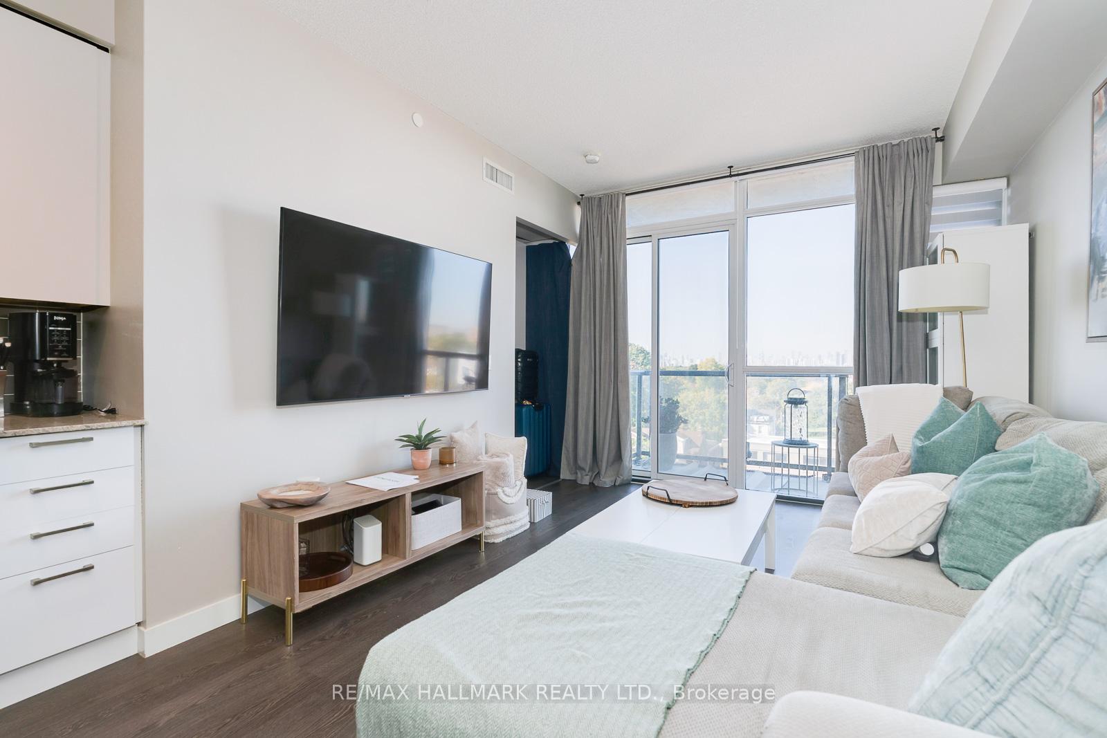 Photo 5 of Unit 514, 2055 Danforth Avenue, Toronto, Woodbine Corridor — HOMEH