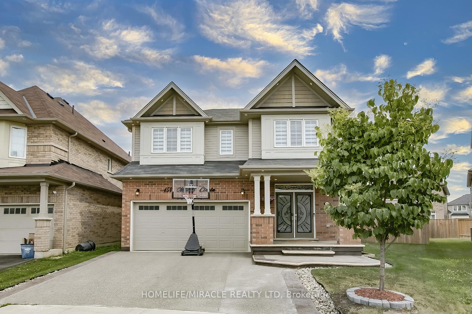 Front of 154 Munro Circle