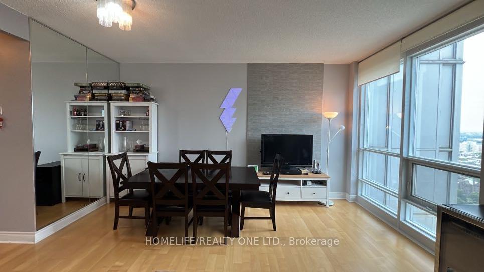 Front of Unit 4901, 763 Bay Street
