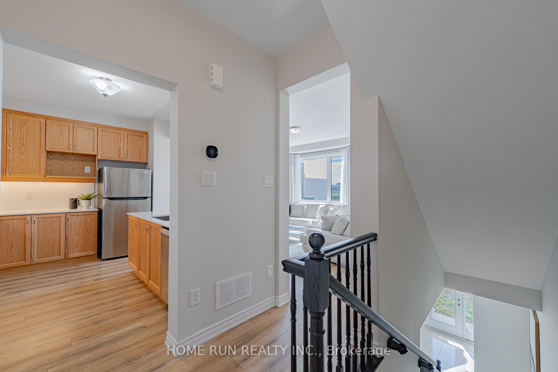 Photo 7 of 366 Aphelion Crescent, Ottawa, Barrhaven - Half Moon Bay — HOMEH
