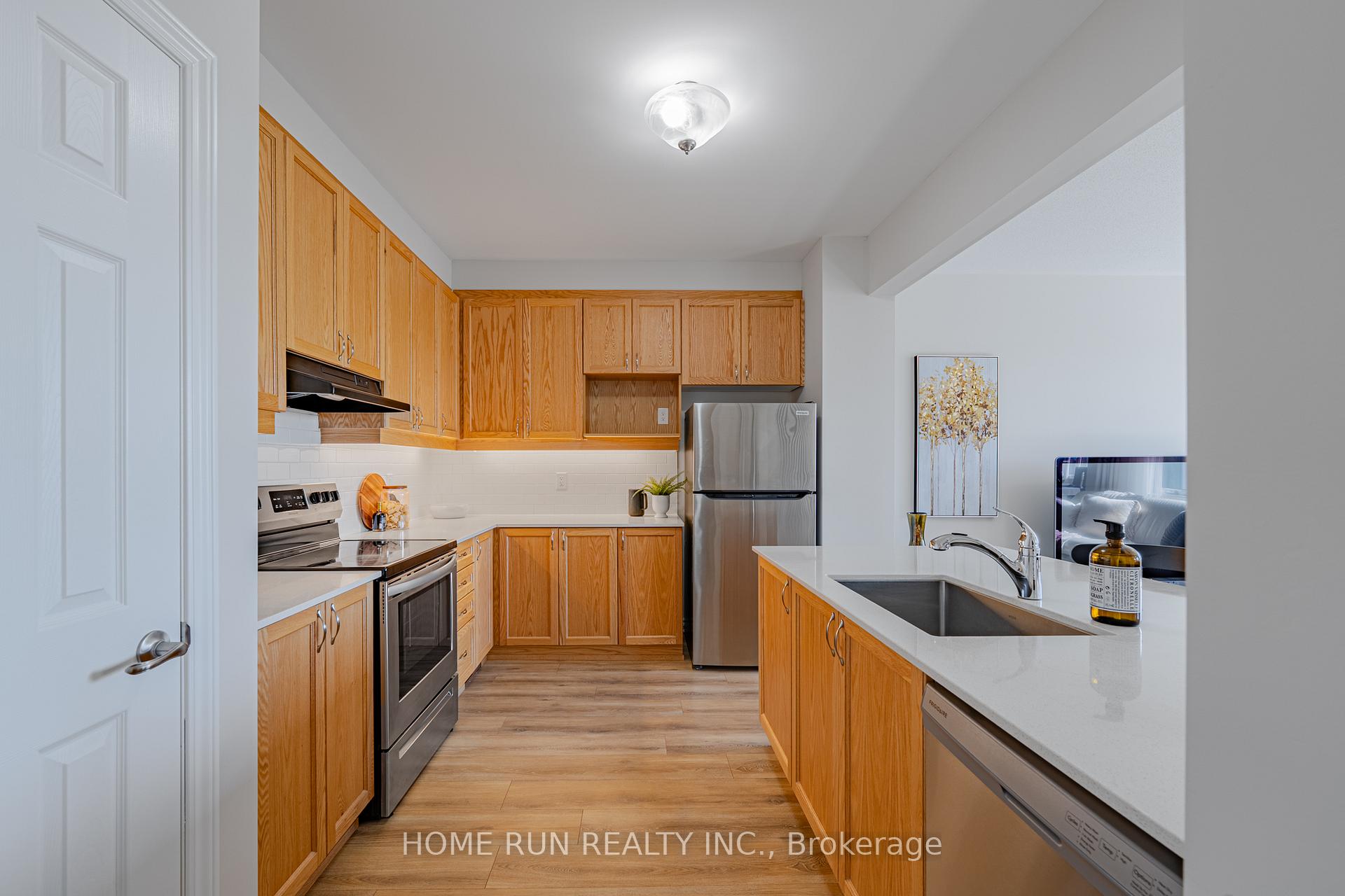 Photo 9 of 366 Aphelion Crescent, Ottawa, Barrhaven - Half Moon Bay — HOMEH