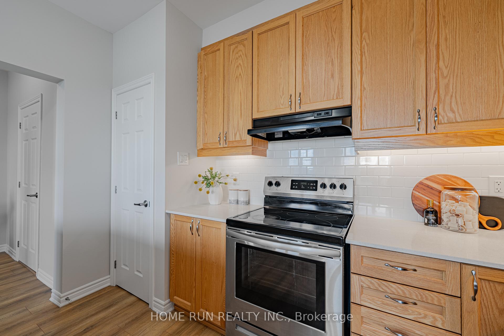 Photo 14 of 366 Aphelion Crescent, Ottawa, Barrhaven - Half Moon Bay — HOMEH