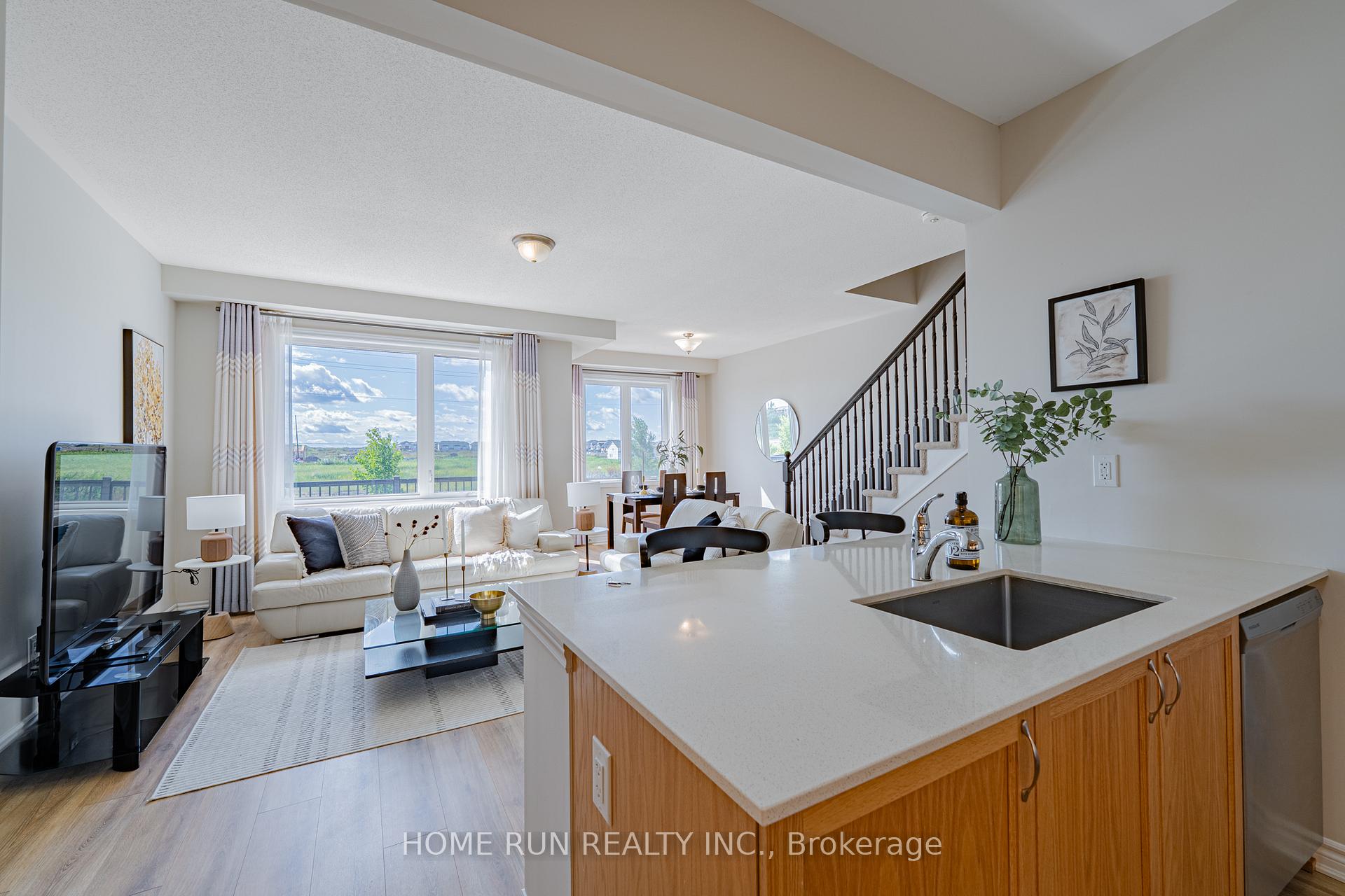 Photo 15 of 366 Aphelion Crescent, Ottawa, Barrhaven - Half Moon Bay — HOMEH
