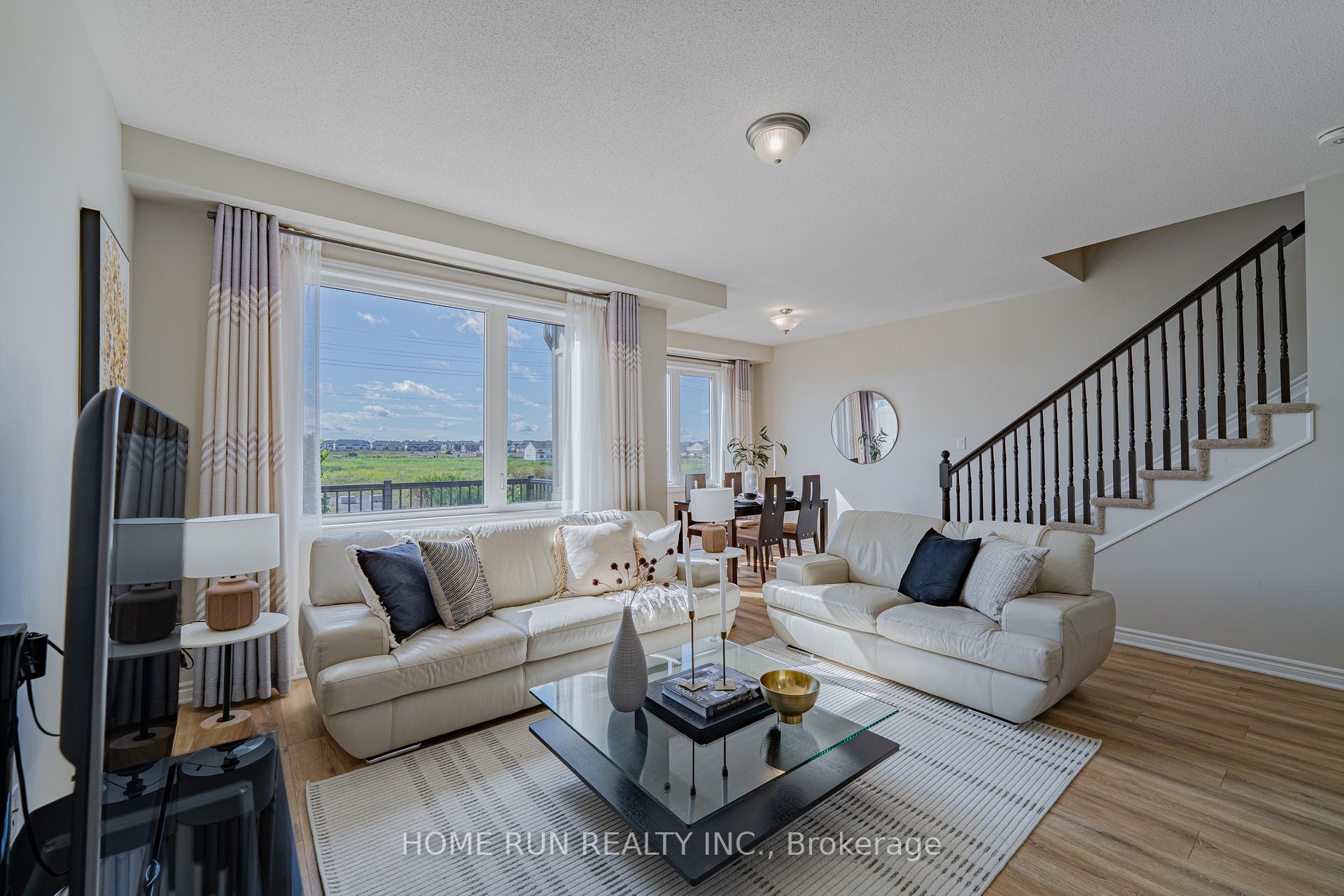 Photo 18 of 366 Aphelion Crescent, Ottawa, Barrhaven - Half Moon Bay — HOMEH