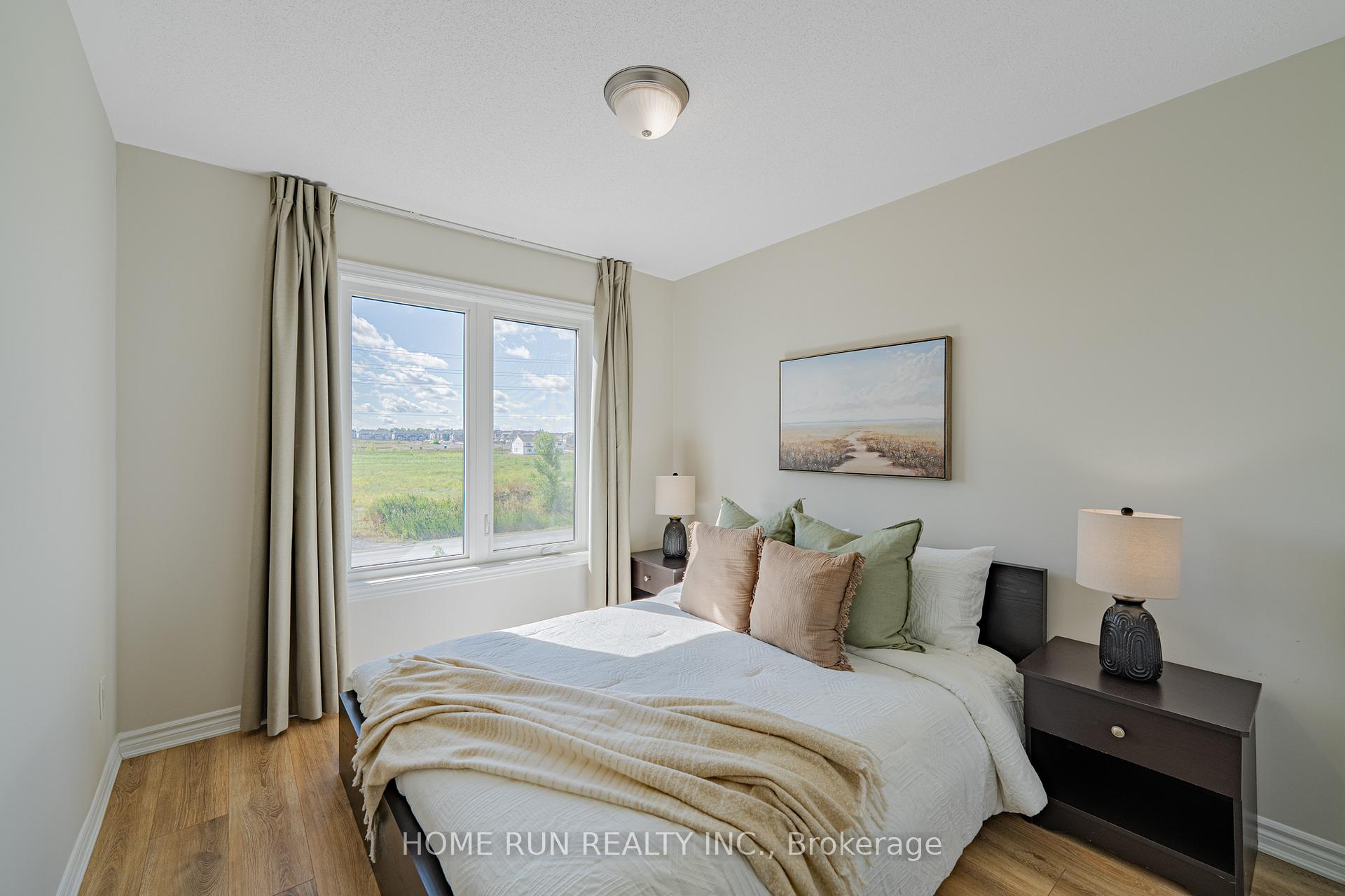 Photo 33 of 366 Aphelion Crescent, Ottawa, Barrhaven - Half Moon Bay — HOMEH
