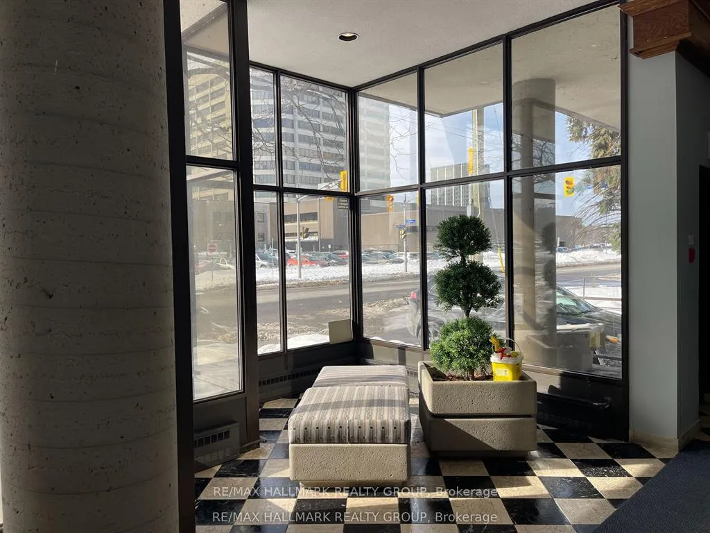 Front of Unit 104, 191 Parkdale Avenue