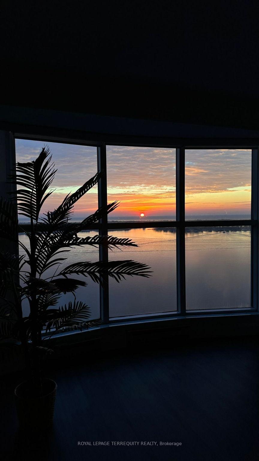 Photo 25 of Unit 3803, 99 Harbour Square, Toronto, Waterfront Communities — HOMEH