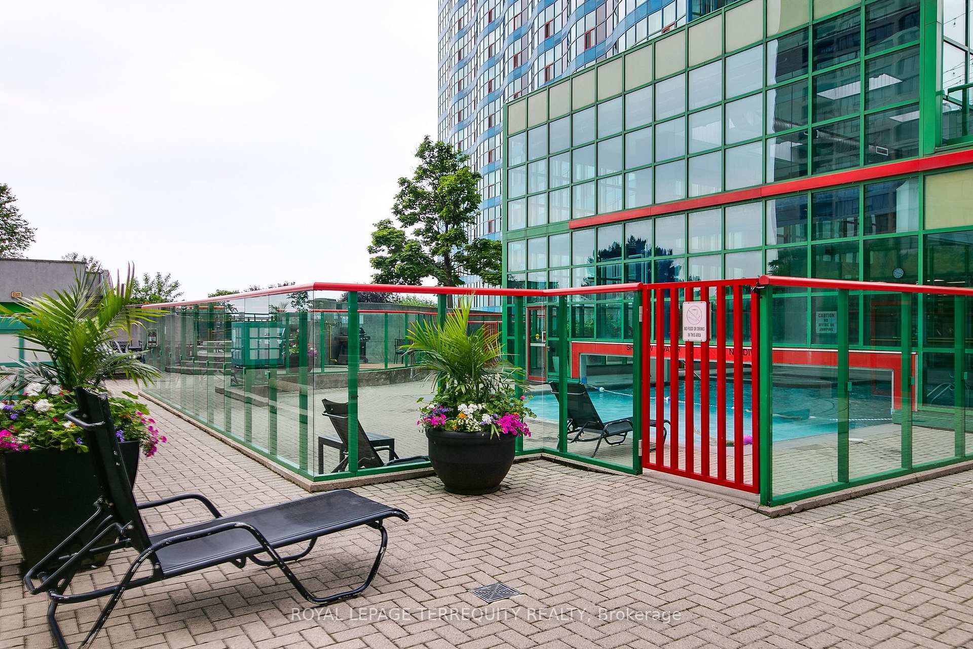 Photo 39 of Unit 3803, 99 Harbour Square, Toronto, Waterfront Communities — HOMEH