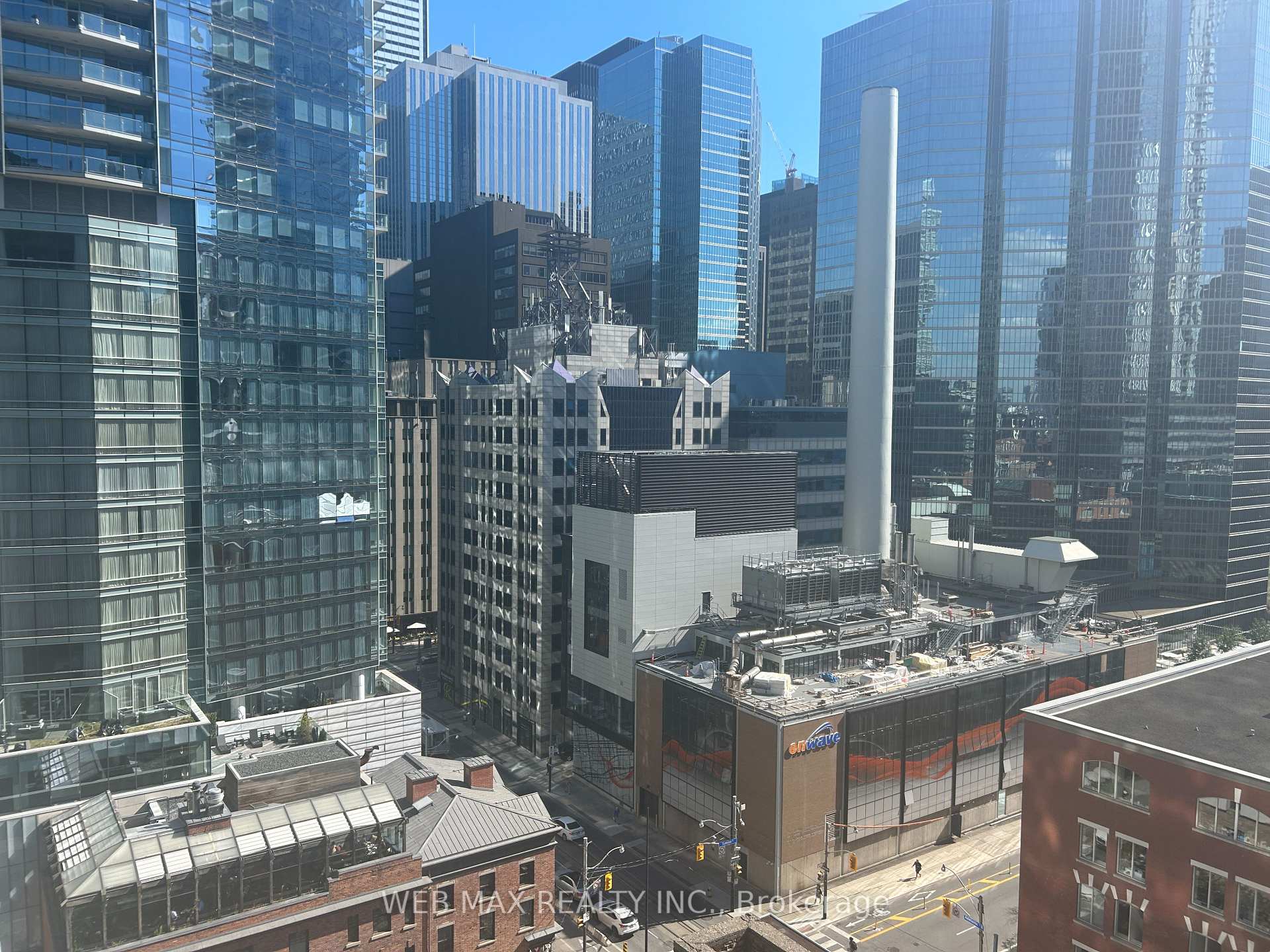 Photo 8 of Unit 1303, 126 Simcoe Street, Toronto, Waterfront Communities — HOMEH