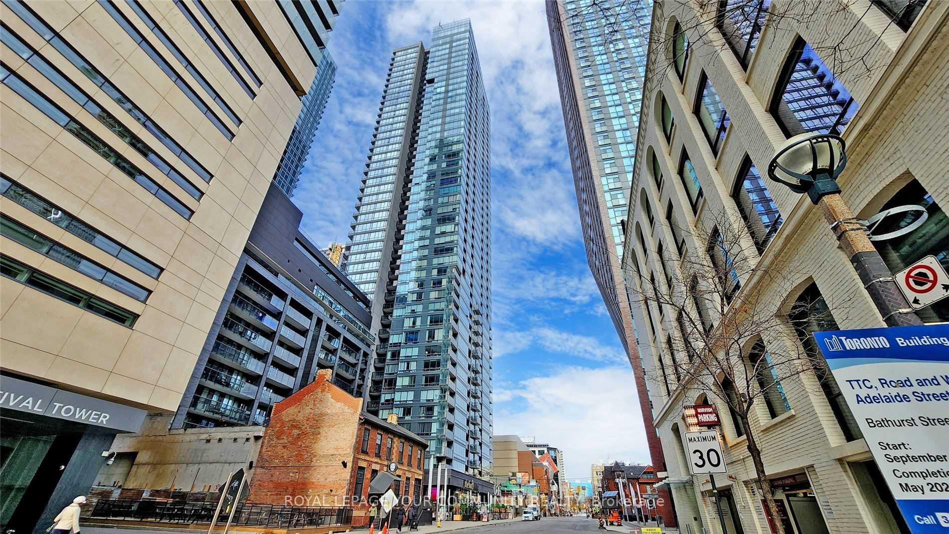 Photo 2 of Unit 2906, 295 Adelaide Street W, Toronto, Waterfront Communities — HOMEH