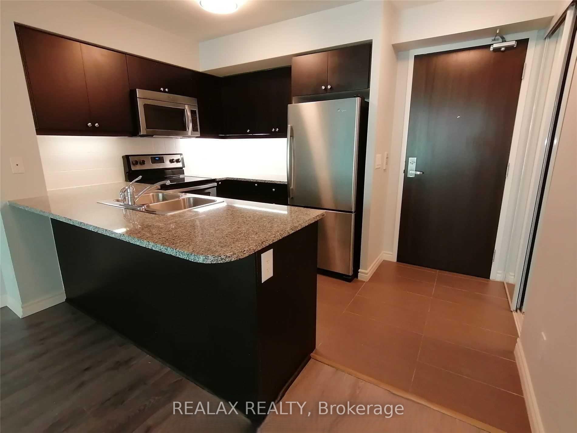 Photo 11 of Unit 1102, 25 Lower Simcoe Street, Toronto, Waterfront Communities — HOMEH