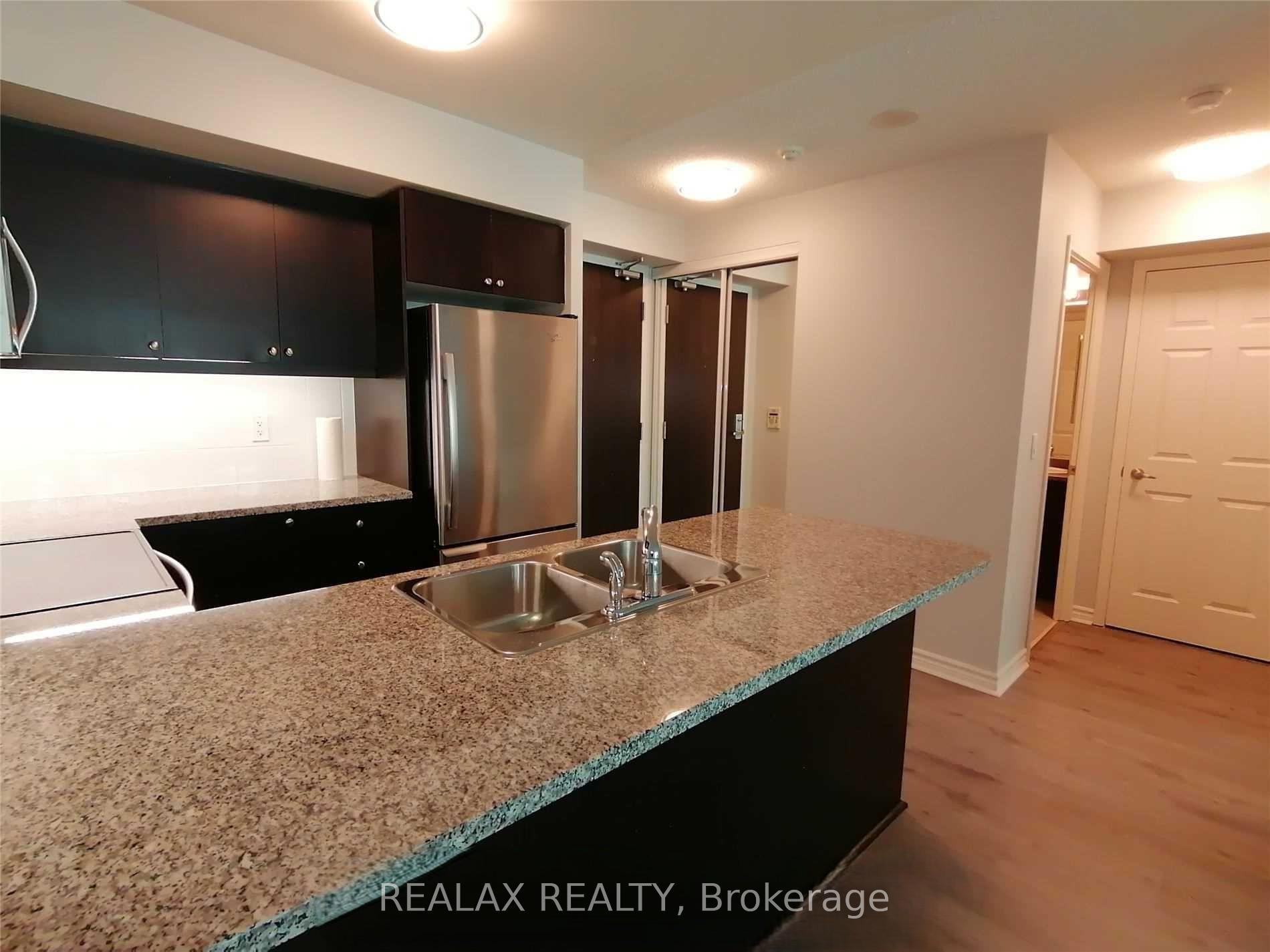 Photo 13 of Unit 1102, 25 Lower Simcoe Street, Toronto, Waterfront Communities — HOMEH
