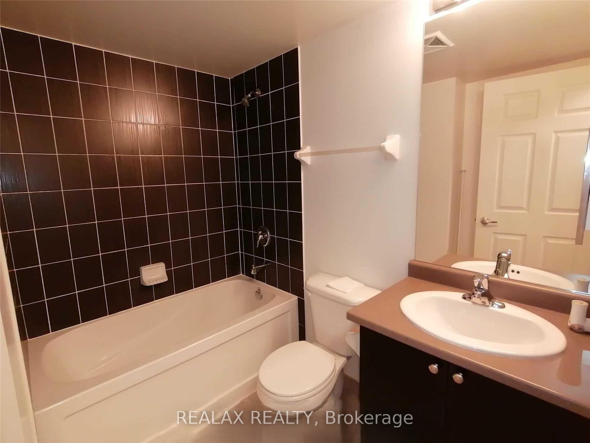 Photo 17 of Unit 1102, 25 Lower Simcoe Street, Toronto, Waterfront Communities — HOMEH