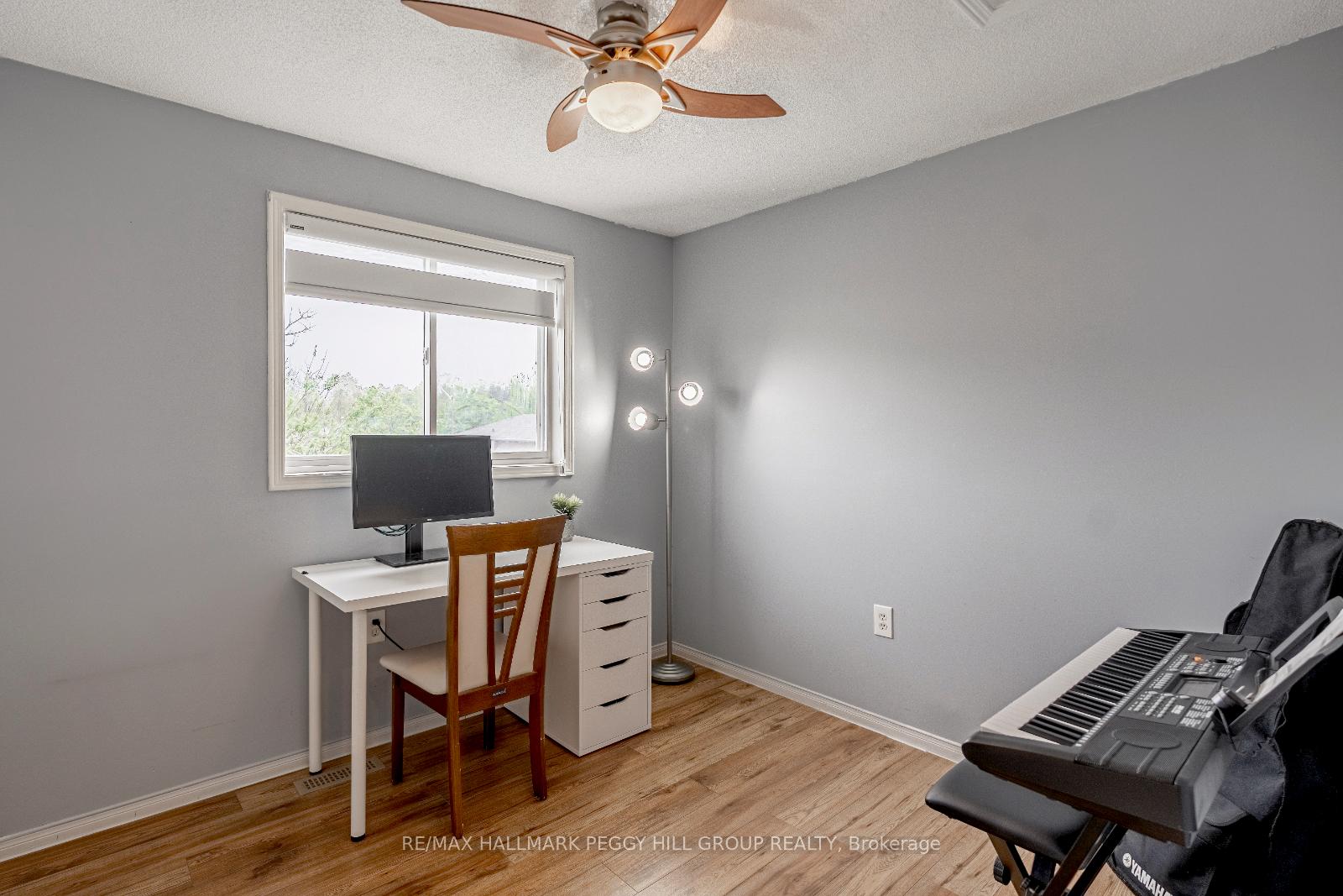 Photo 10 of 56 Rundle Crescent, Barrie, Holly — HOMEH