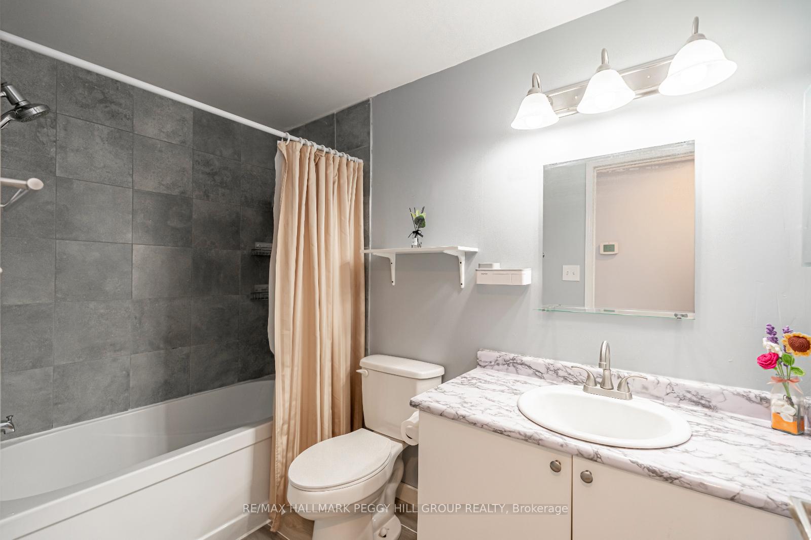 Photo 11 of 56 Rundle Crescent, Barrie, Holly — HOMEH