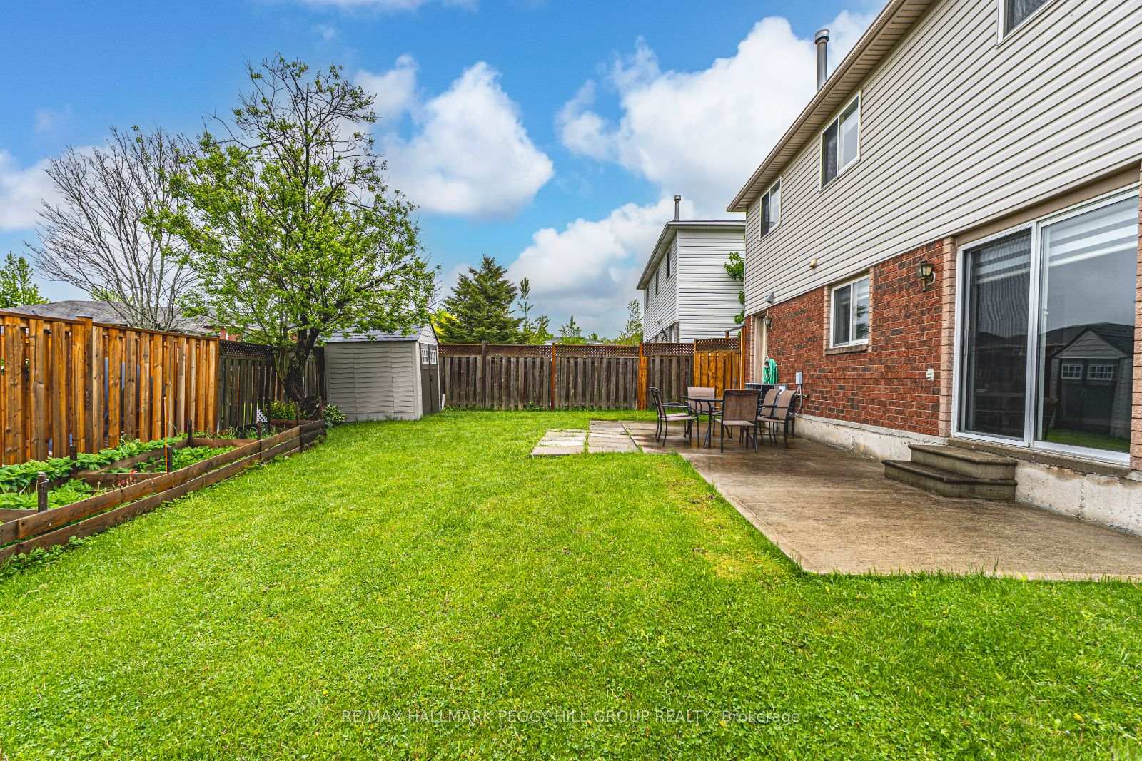 Photo 13 of 56 Rundle Crescent, Barrie, Holly — HOMEH