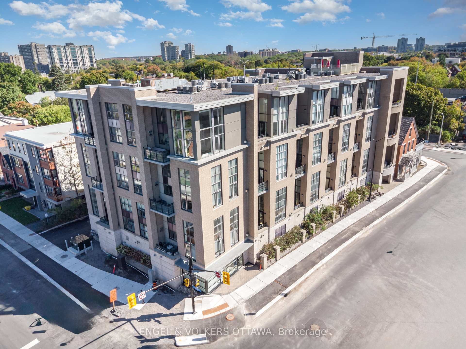 Photo 3 of Unit 301, 29 Main Street, Ottawa, Ottawa East — HOMEH