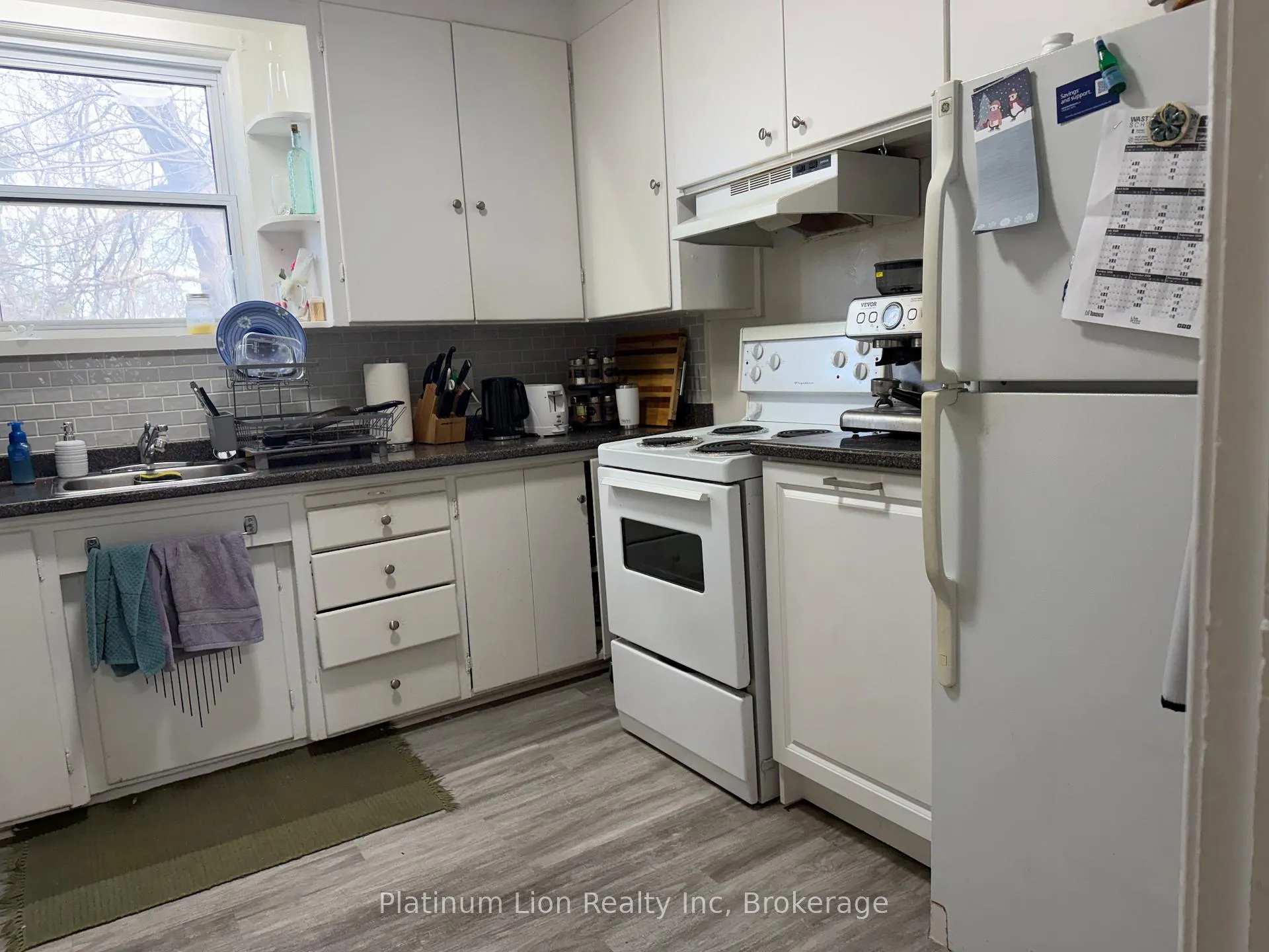 Photo 14 of Unit Upper, 2712 Lake Shore Boulevard W, Etobicoke, Mimico — HOMEH