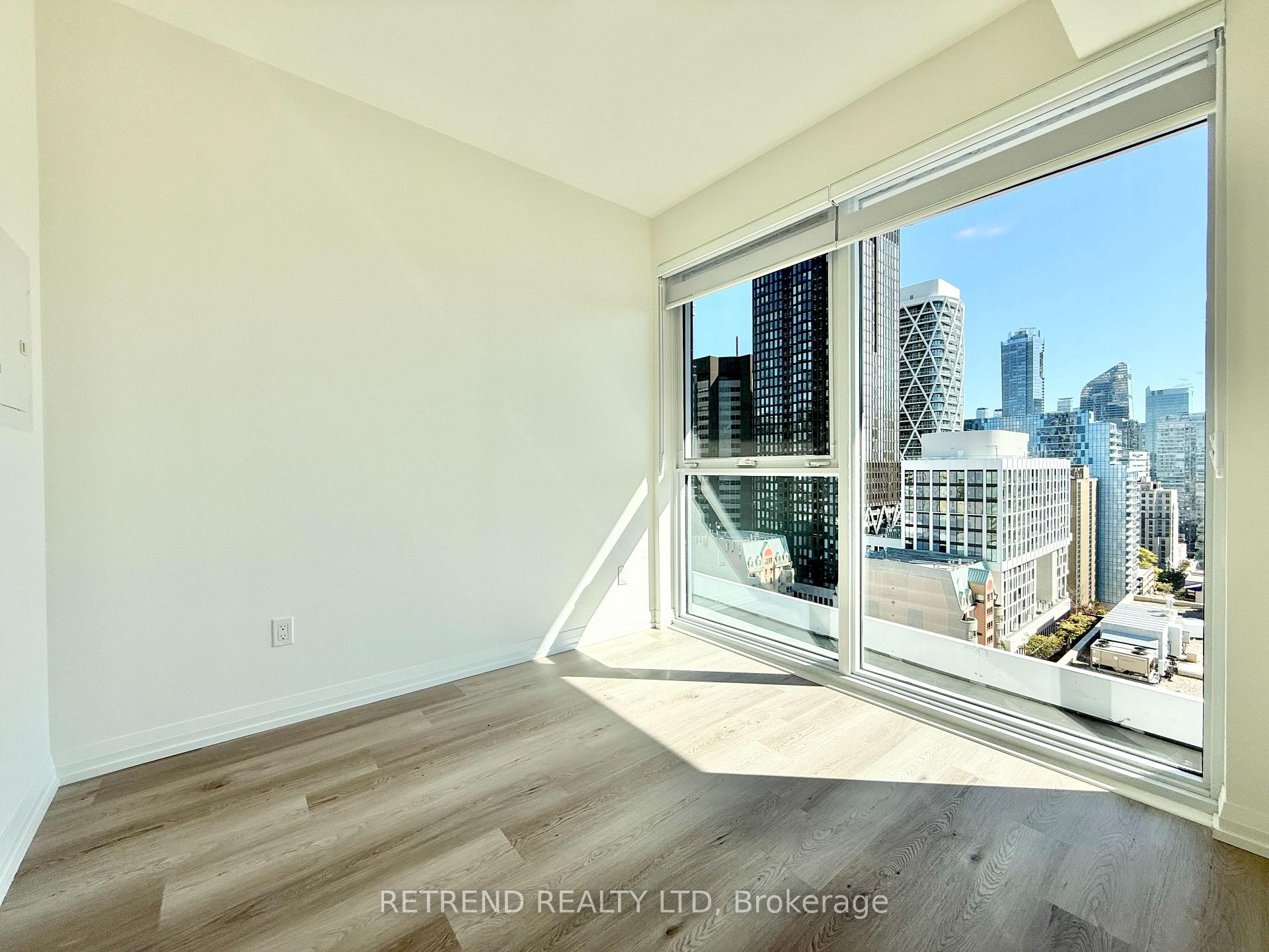 Photo 12 of Unit 1806, 280 Dundas Street W, Toronto, Kensington-Chinatown — HOMEH