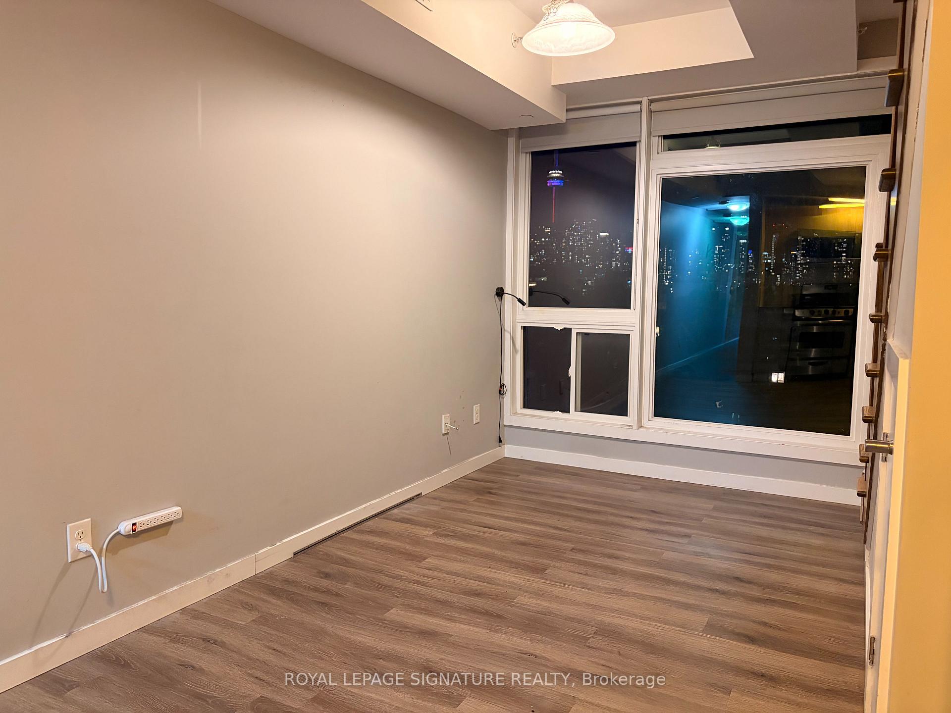 Photo 2 of Unit 405, 335 College Street, Toronto, Kensington-Chinatown — HOMEH