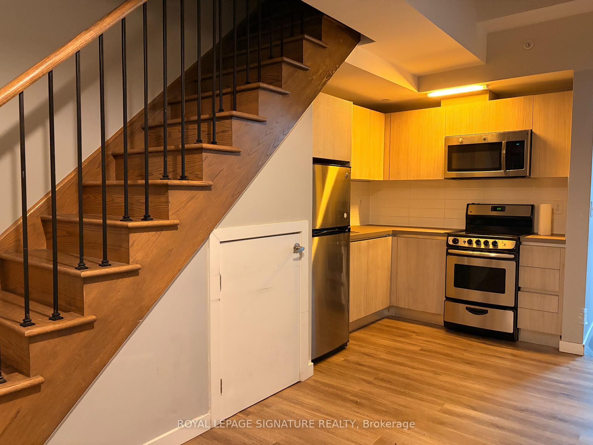 Photo 3 of Unit 405, 335 College Street, Toronto, Kensington-Chinatown — HOMEH