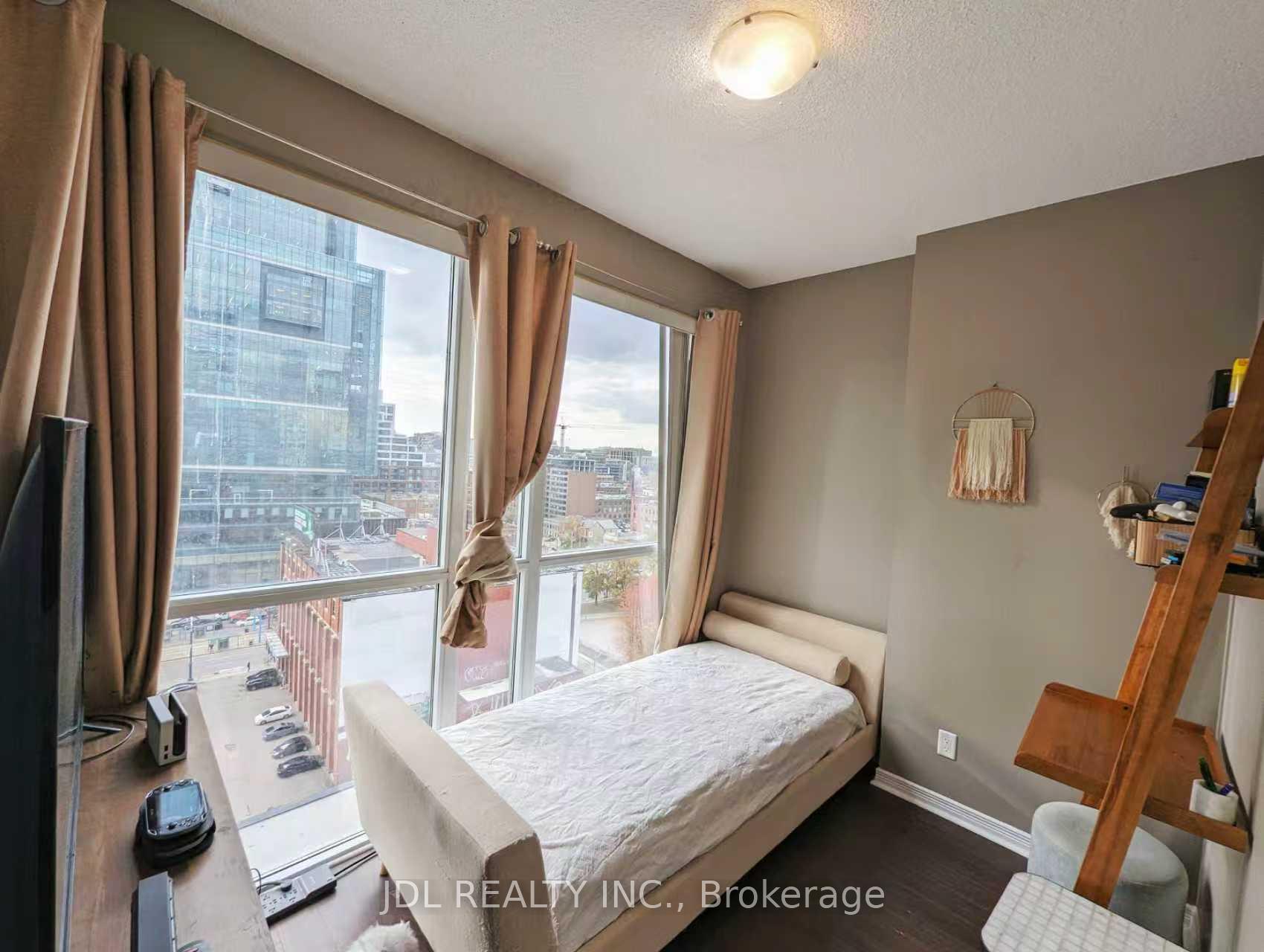Photo 5 of Unit 1407, 352 Front Street W, Toronto, Waterfront Communities — HOMEH