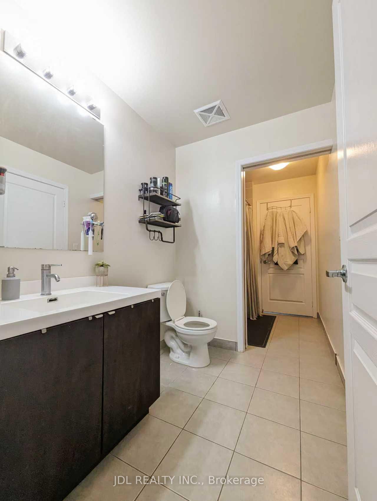 Photo 11 of Unit 1407, 352 Front Street W, Toronto, Waterfront Communities — HOMEH