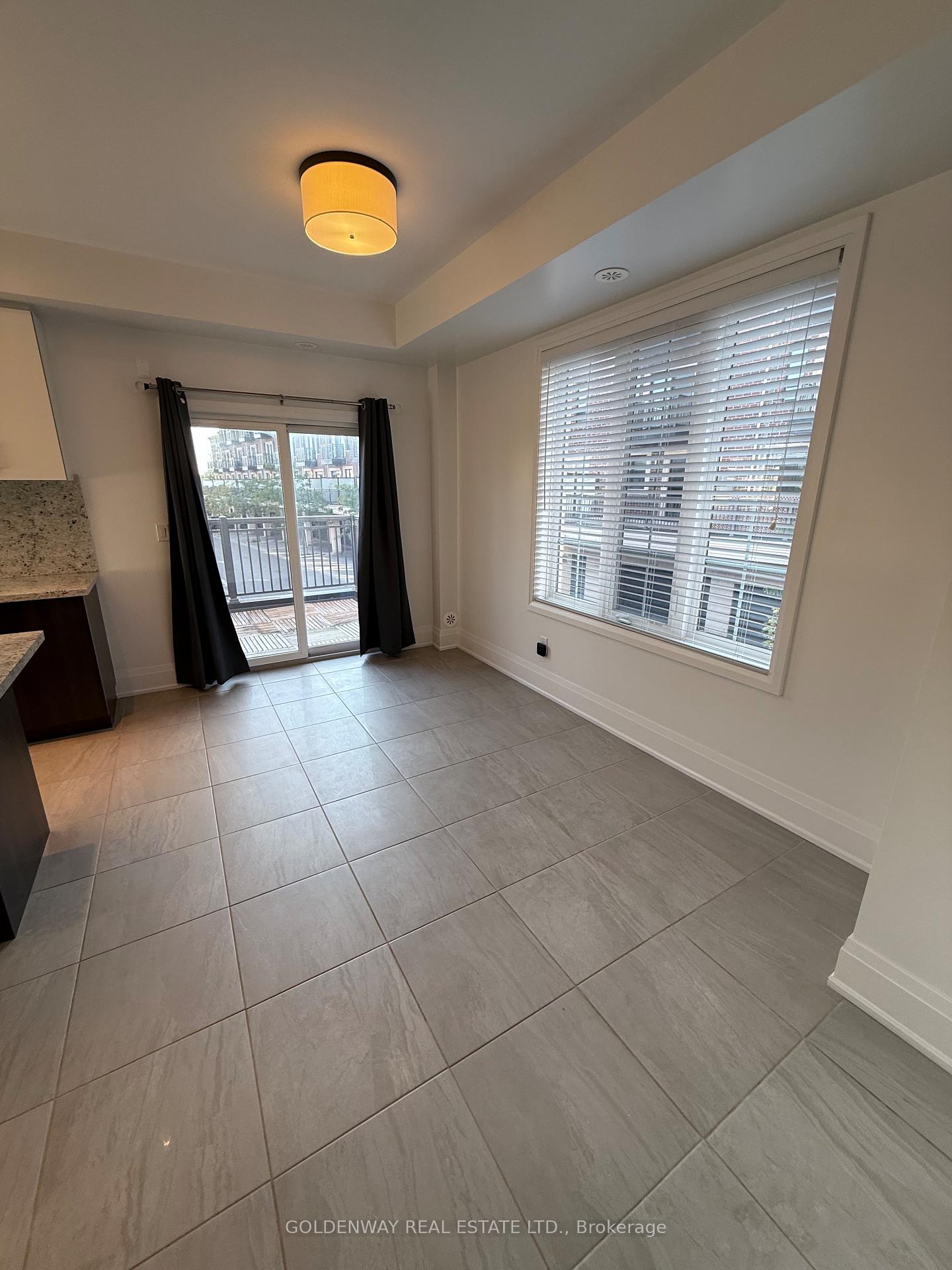 Photo 10 of 15 Village Parkway, Markham, Unionville — HOMEH